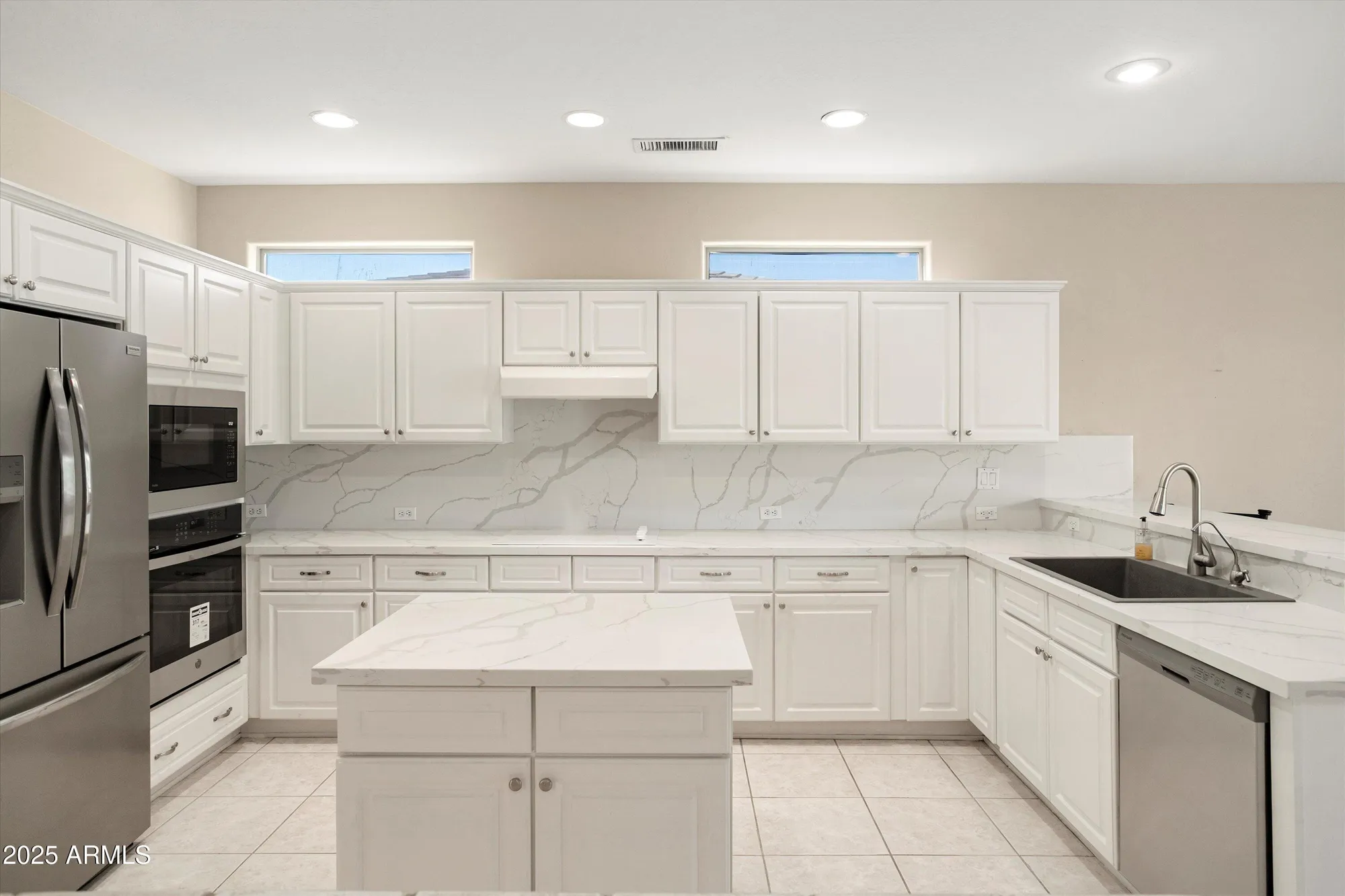 Property Slideshow image 14 of 36 | 19722 n regents park dr, Surprise, AZ, 85387