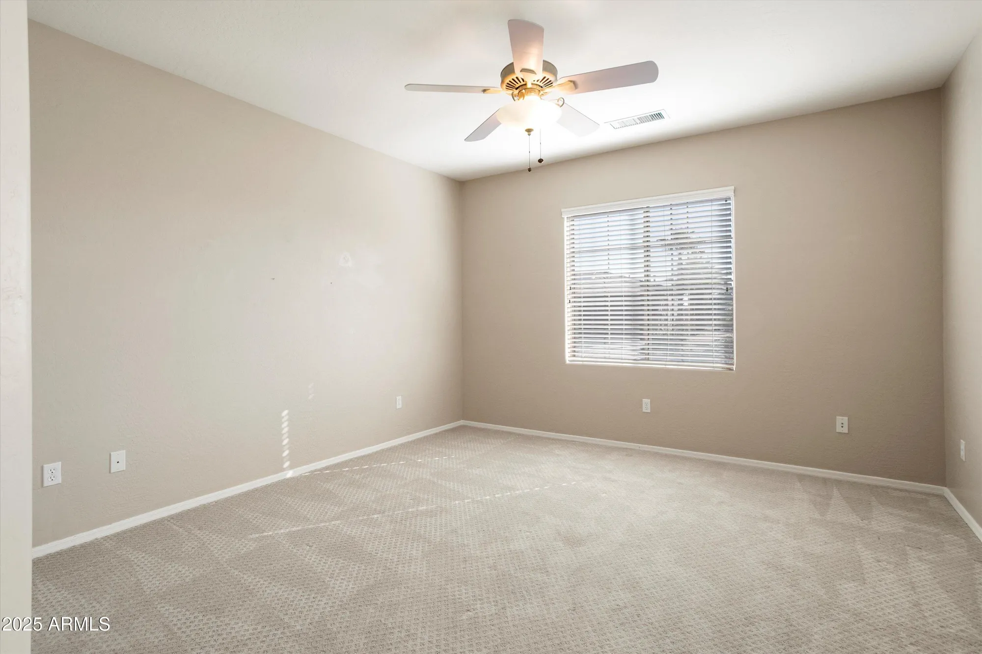 Property Slideshow image 23 of 36 | 19722 n regents park dr, Surprise, AZ, 85387