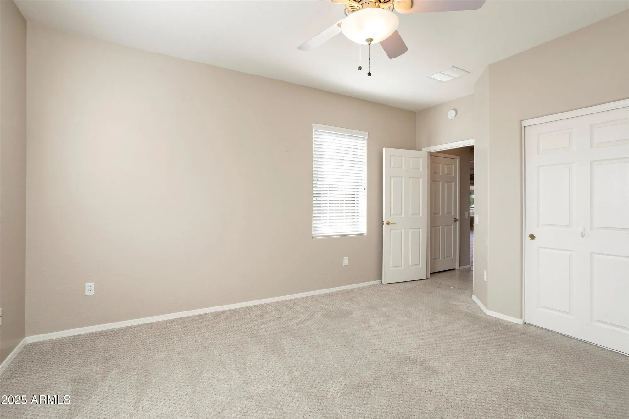 Property Slideshow image 24 of 36 | 19722 n regents park dr, Surprise, AZ, 85387