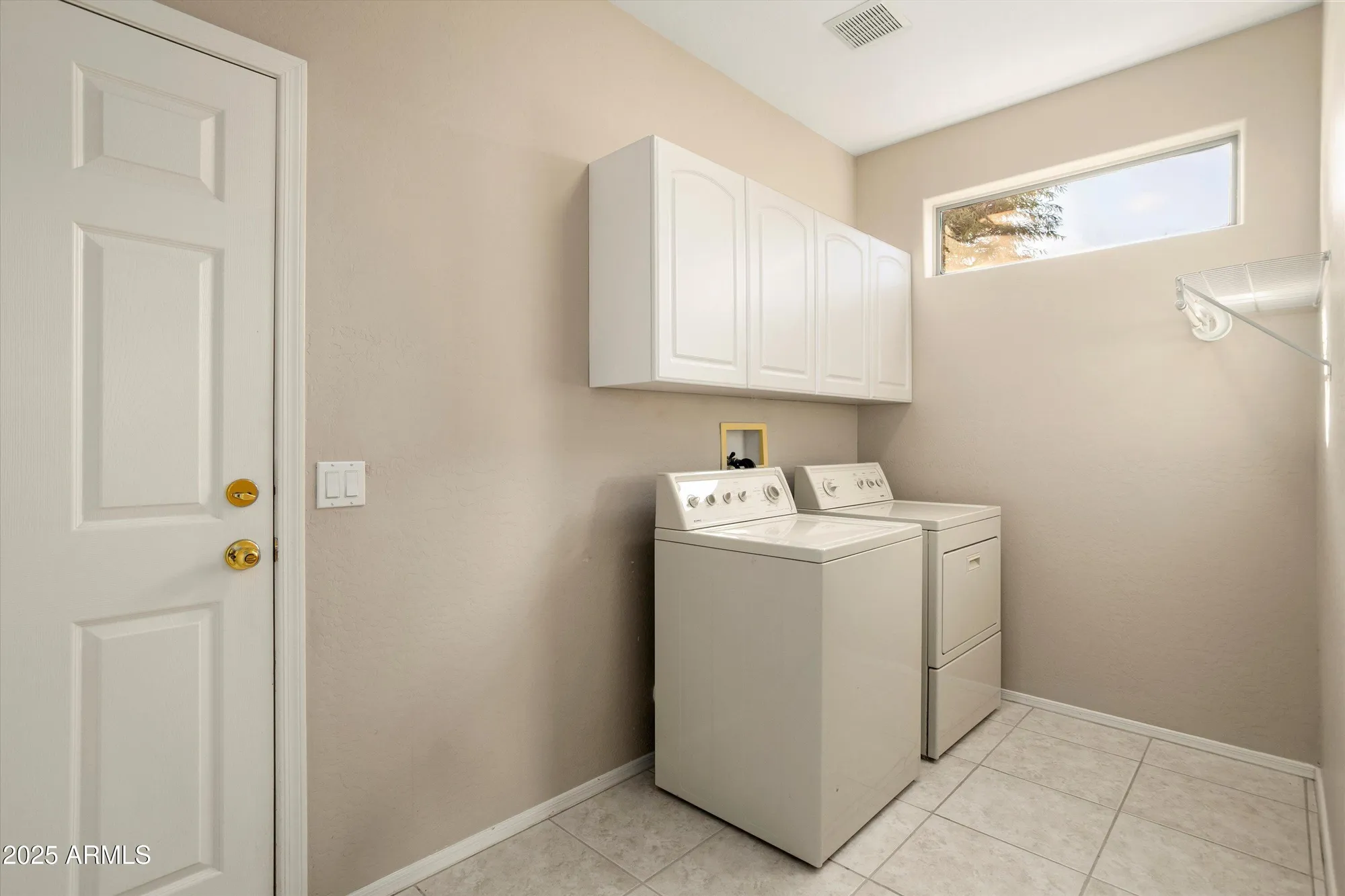 Property Slideshow image 28 of 36 | 19722 n regents park dr, Surprise, AZ, 85387