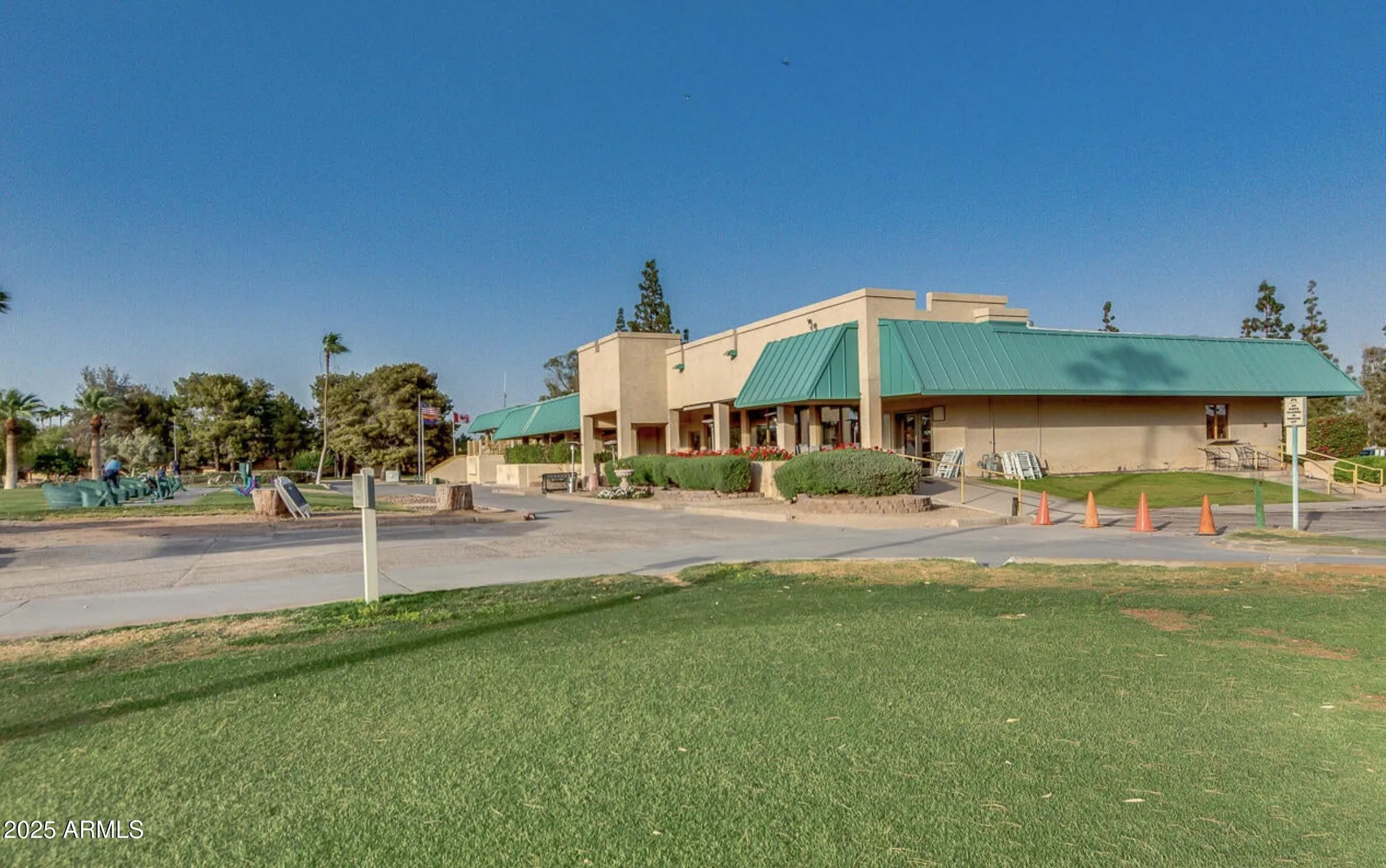 Property Slideshow image 45 of 52 | 11420 s 44th st, Phoenix, AZ, 85044