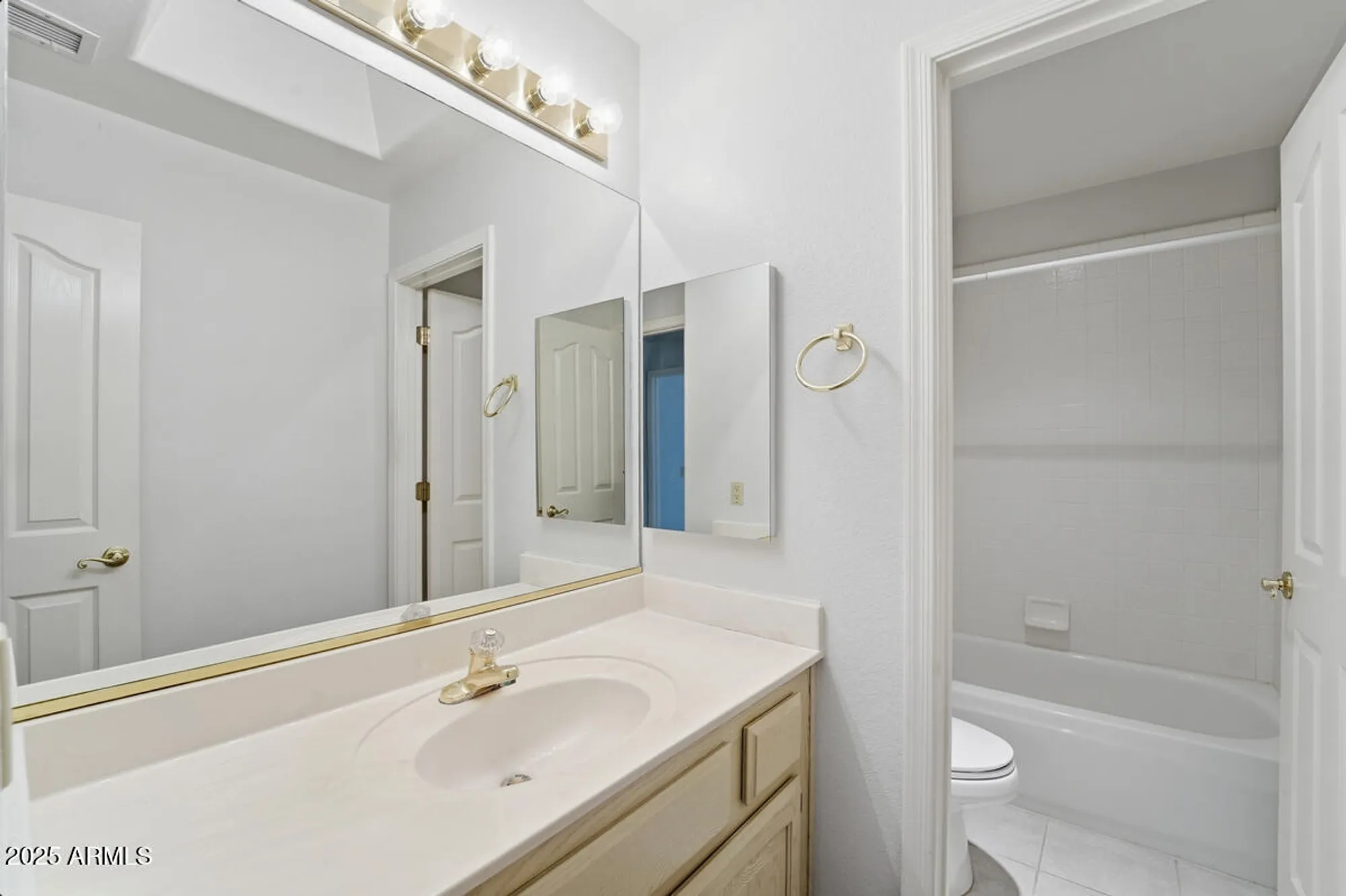 Property Slideshow image 21 of 41 | 10545 e halley dr # 28a, Sun Lakes, AZ, 85248