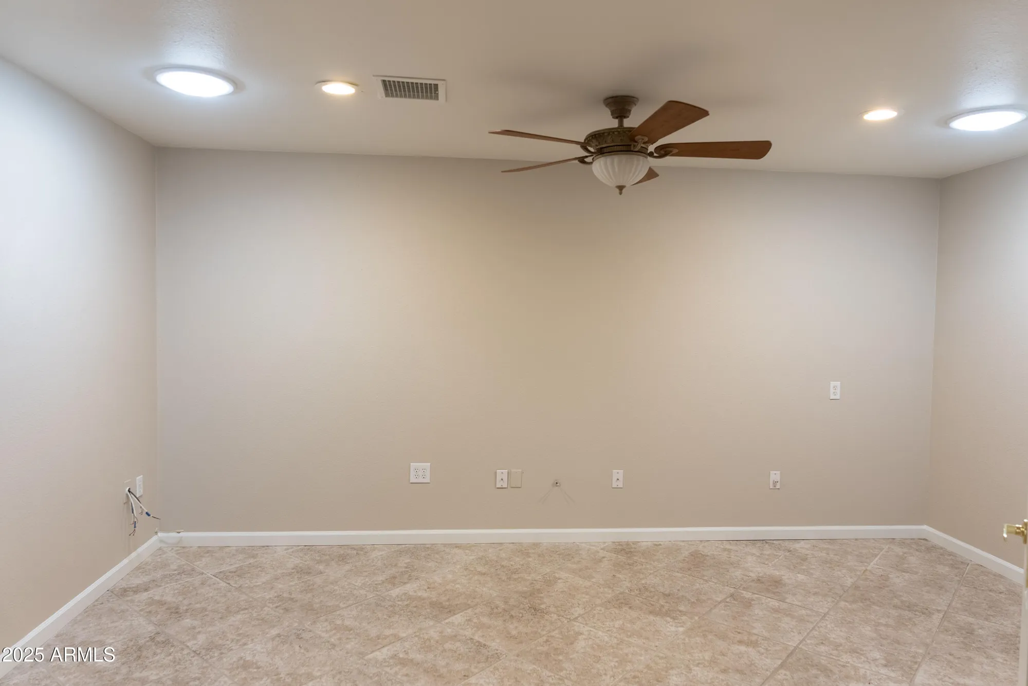 Property Slideshow image 12 of 28 | 9714 w augusta dr, Sun City, AZ, 85351