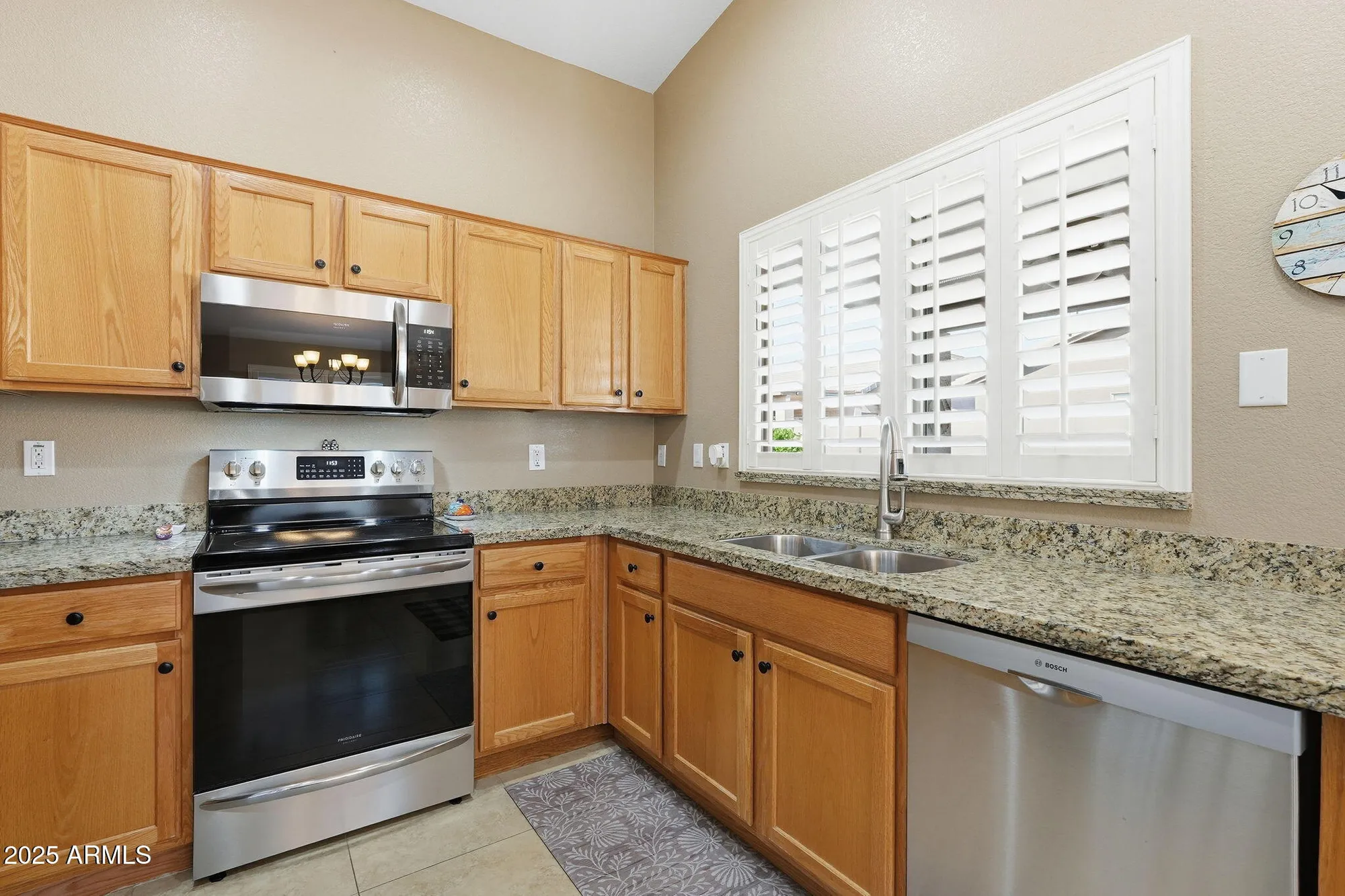 Property Slideshow image 10 of 46 | 3180 e gleneagle dr, Chandler, AZ, 85249