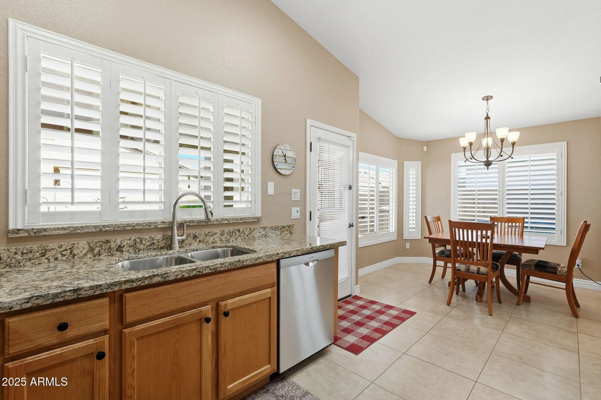 Property Slideshow image 13 of 46 | 3180 e gleneagle dr, Chandler, AZ, 85249