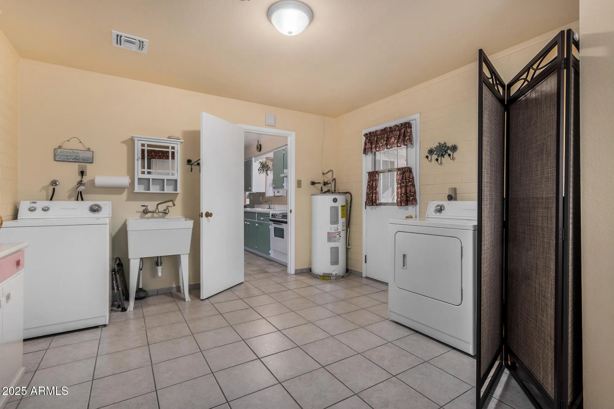 Property Slideshow image 22 of 41 | 6449 e adobe rd, Mesa, AZ, 85205