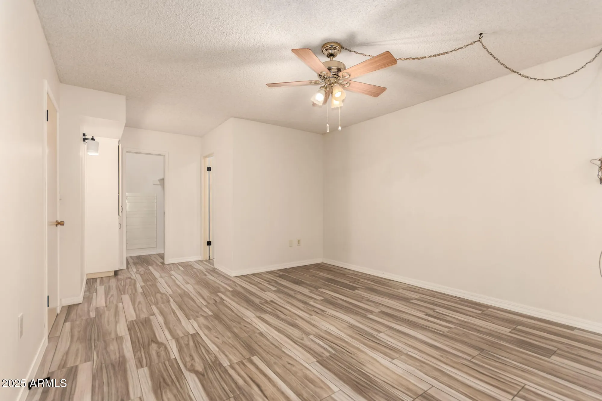 Property Slideshow image 18 of 32 | 10427 w roundelay cir, Sun City, AZ, 85351