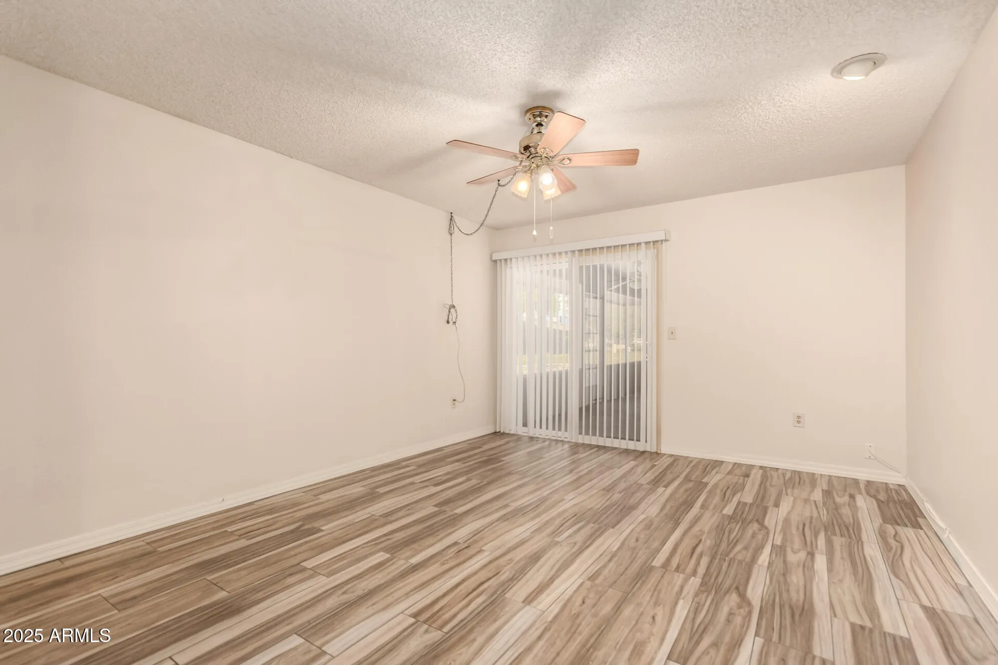 Property Slideshow image 19 of 32 | 10427 w roundelay cir, Sun City, AZ, 85351