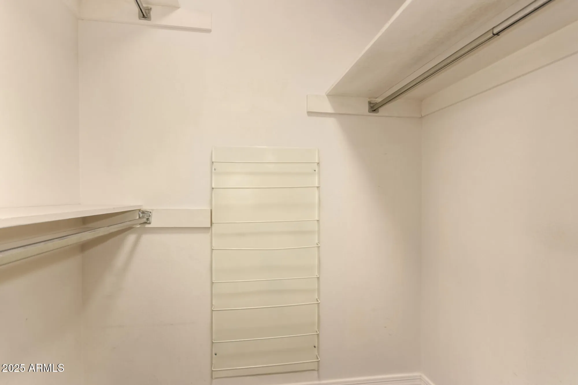 Property Slideshow image 23 of 32 | 10427 w roundelay cir, Sun City, AZ, 85351