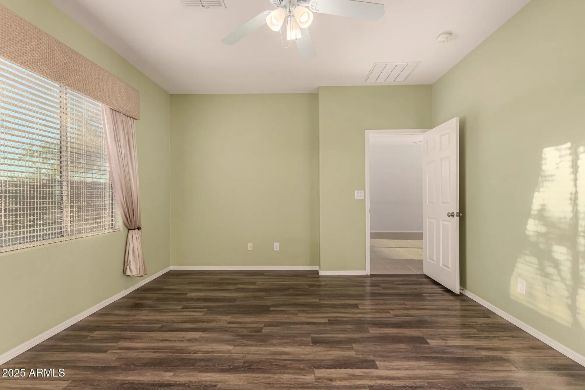 Property Slideshow image 17 of 38 | 1873 w owens way, Anthem, AZ, 85086