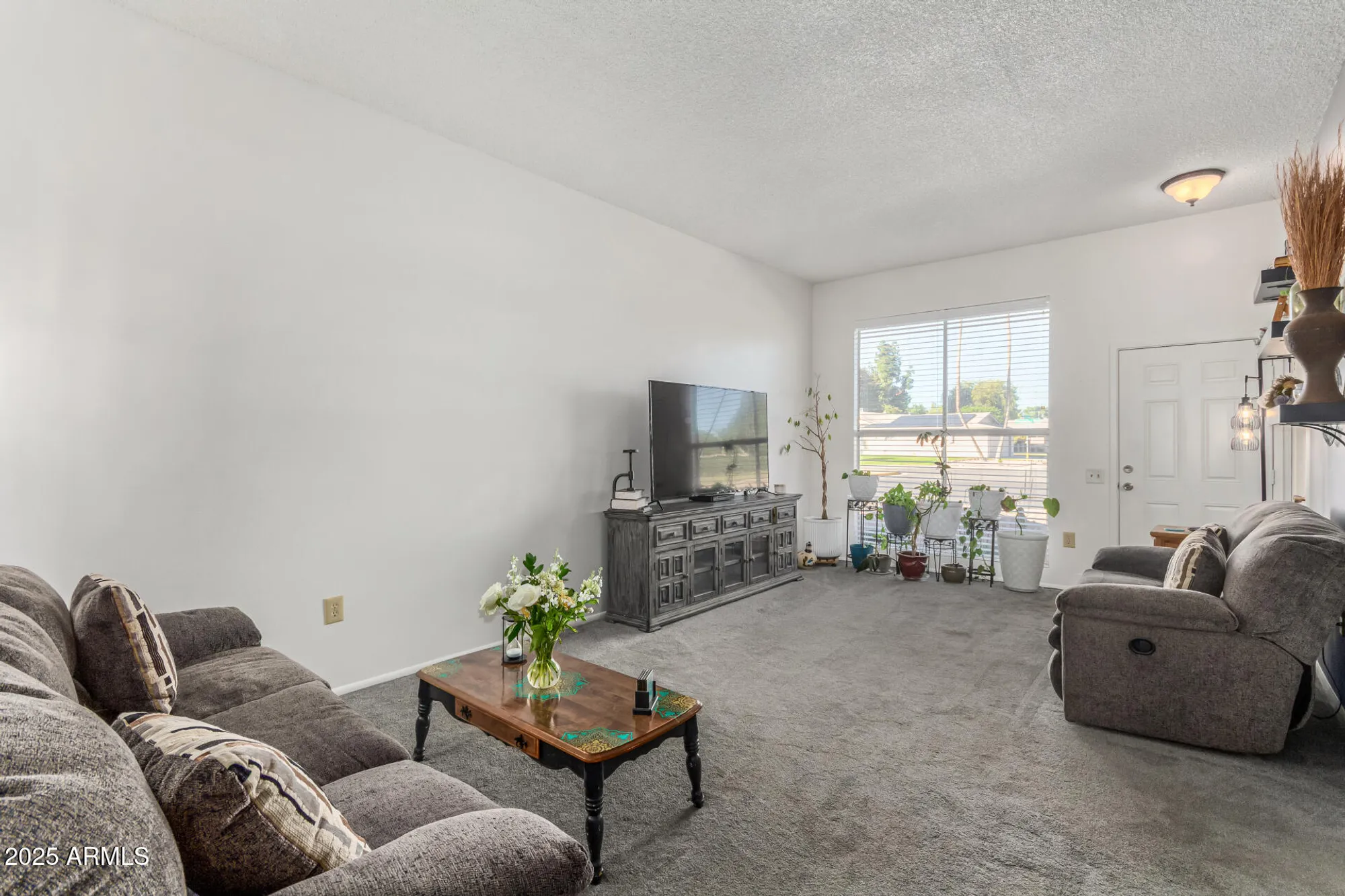 Property Slideshow image 7 of 35 | 10161 w thunderbird blvd, Sun City, AZ, 85351