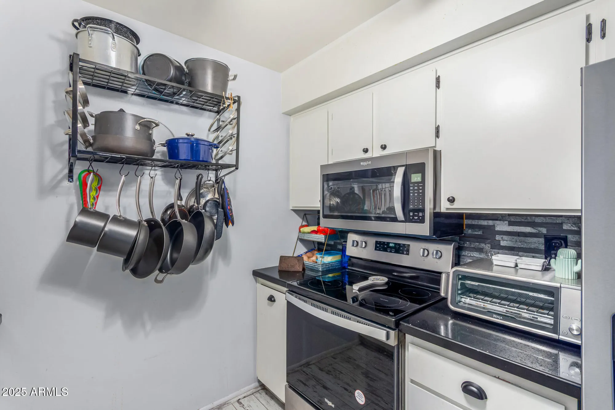 Property Slideshow image 15 of 35 | 10161 w thunderbird blvd, Sun City, AZ, 85351