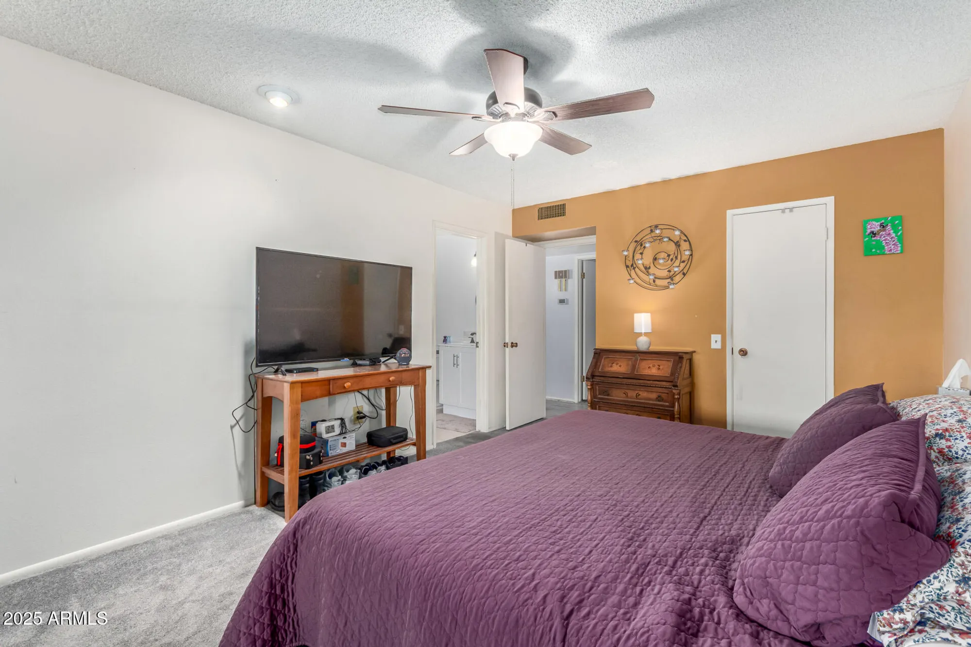 Property Slideshow image 18 of 35 | 10161 w thunderbird blvd, Sun City, AZ, 85351