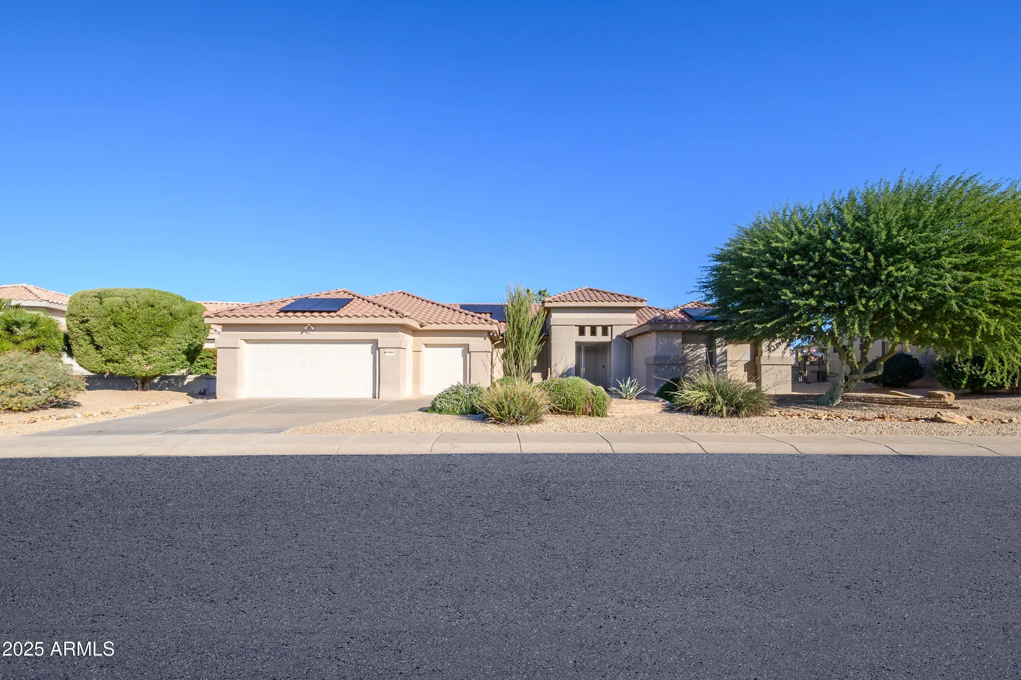 Property Slideshow image 1 of 38 | 15660 w jasper way, Surprise, AZ, 85374
