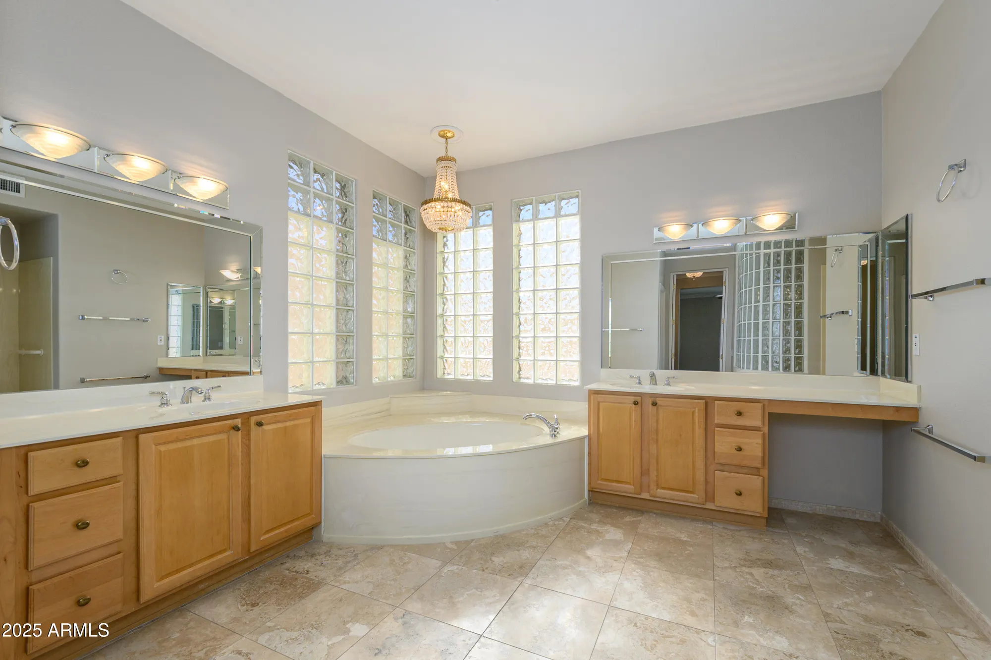 Property Slideshow image 20 of 38 | 15660 w jasper way, Surprise, AZ, 85374