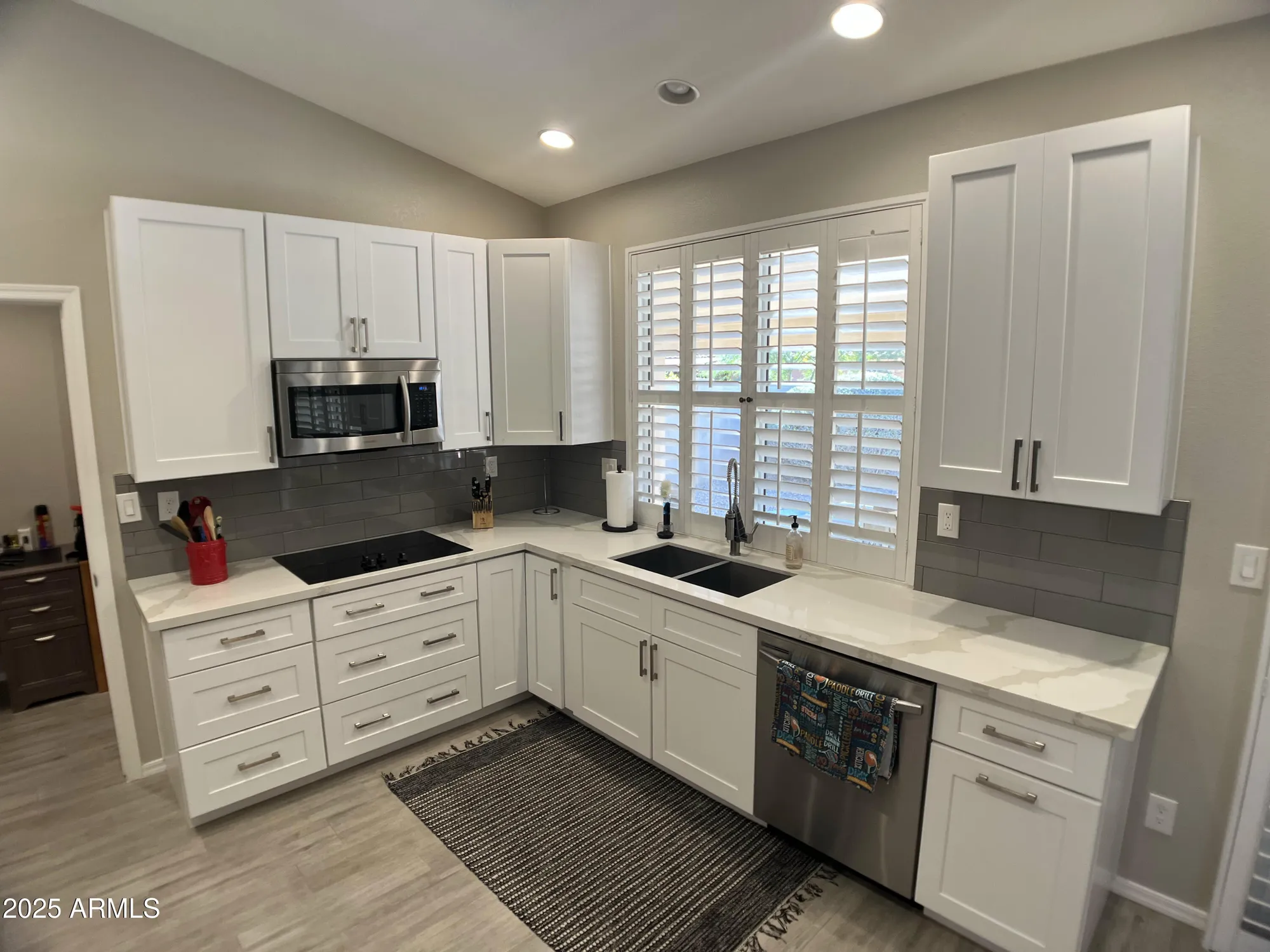 Property Slideshow image 11 of 25 | 9421 w chino dr, Peoria, AZ, 85382