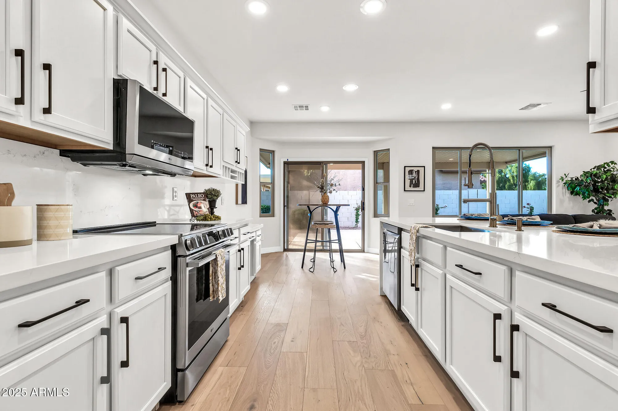 Property Slideshow image 15 of 49 | 6082 s bedford pl, Chandler, AZ, 85249