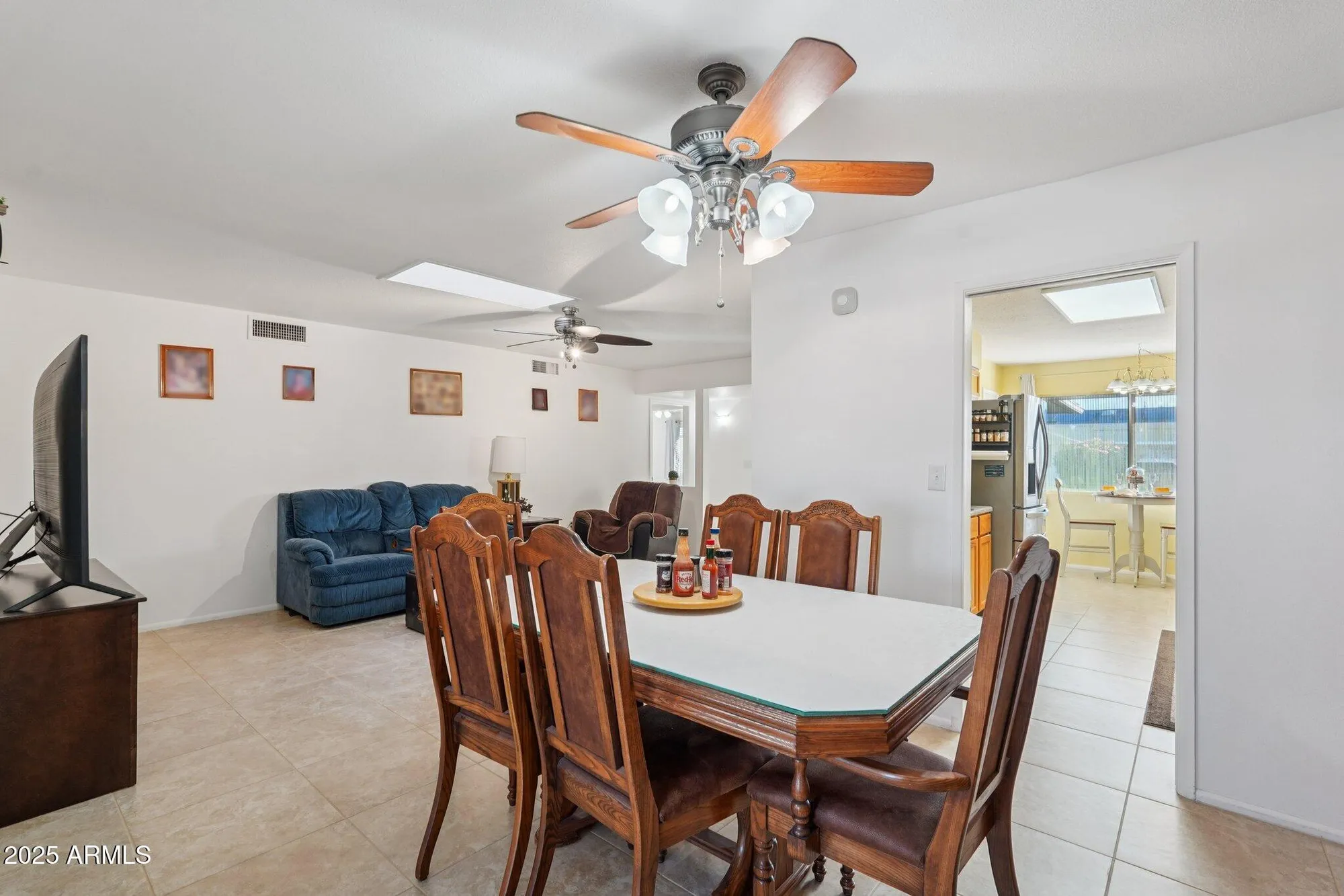 Property Slideshow image 9 of 42 | 11165 w cameo dr, Sun City, AZ, 85351