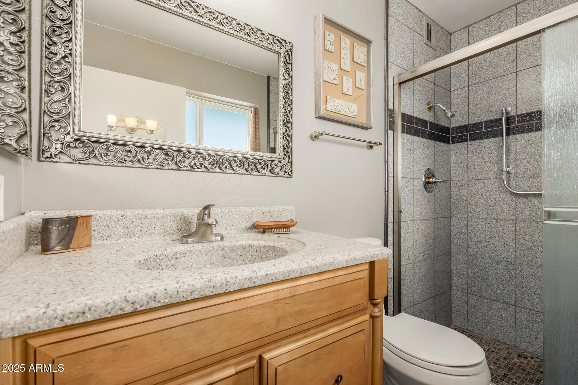 Property Slideshow image 15 of 45 | 10027 w lakeview cir, Sun City, AZ, 85351