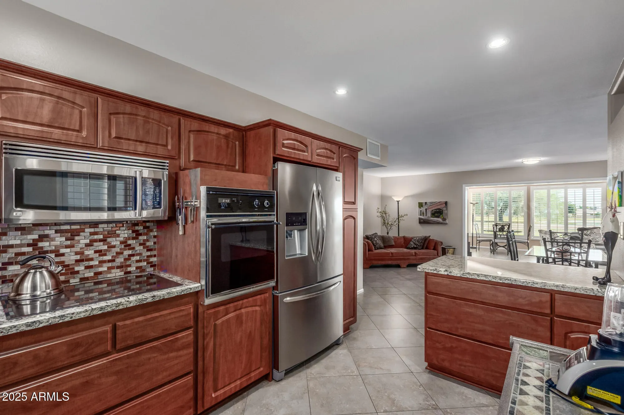Property Slideshow image 11 of 45 | 10027 w lakeview cir, Sun City, AZ, 85351