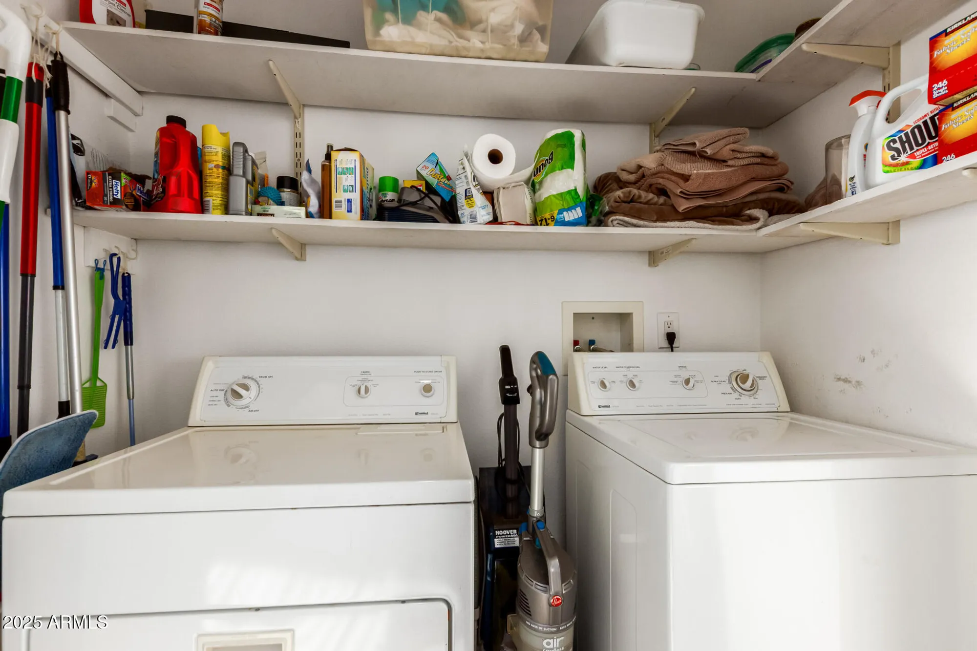 Property Slideshow image 22 of 45 | 10027 w lakeview cir, Sun City, AZ, 85351