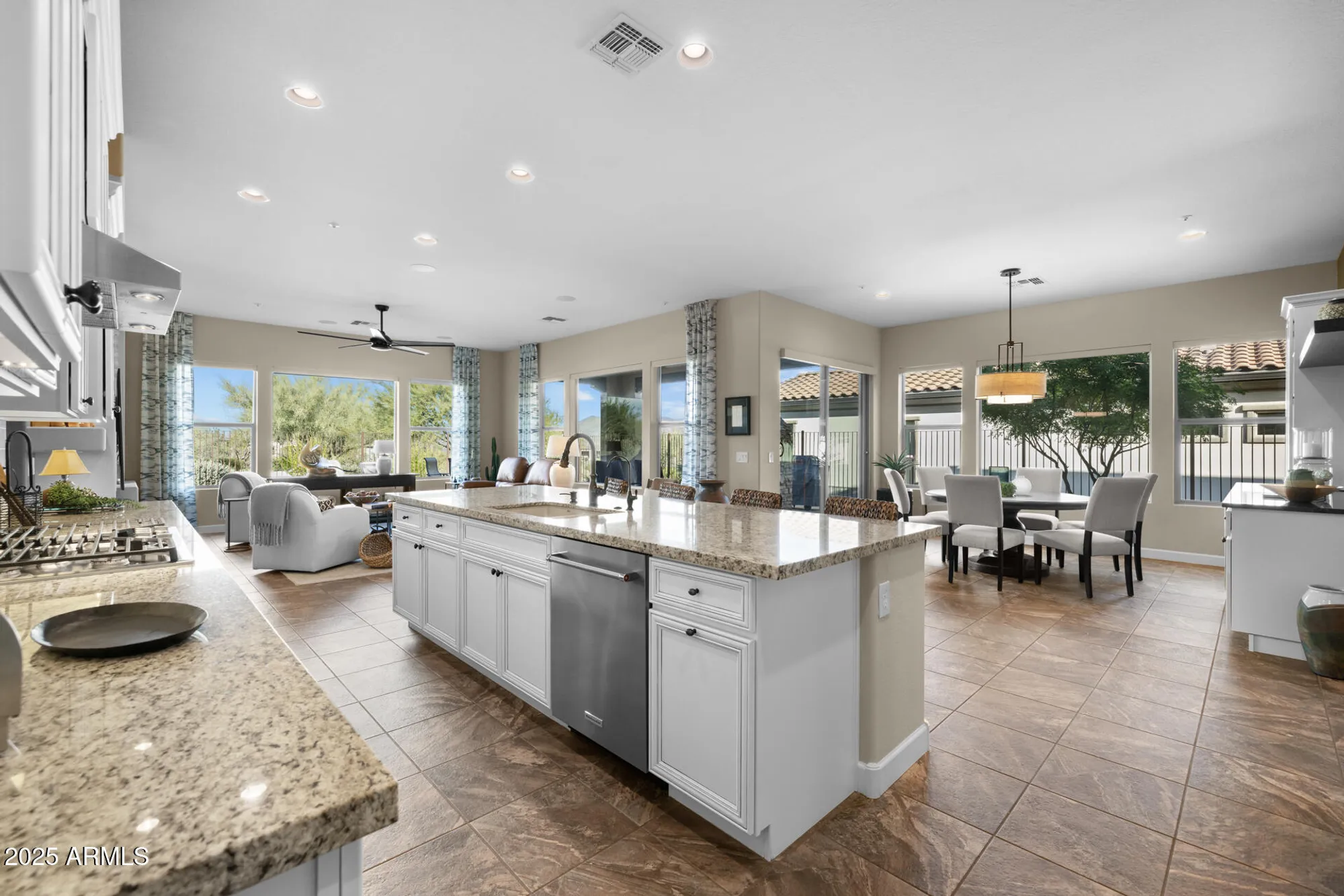 Property Slideshow image 15 of 75 | 17946 e cindercone rd, Rio Verde, AZ, 85263