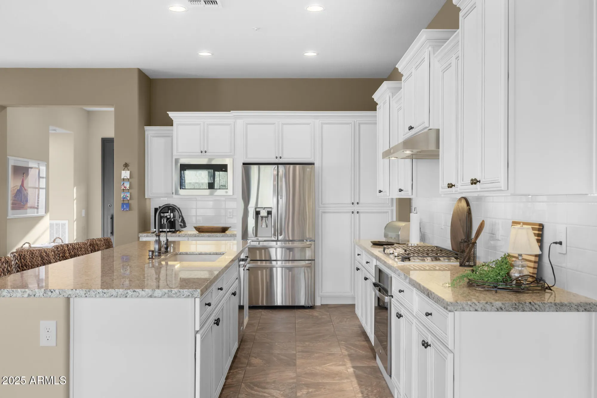 Property Slideshow image 16 of 75 | 17946 e cindercone rd, Rio Verde, AZ, 85263