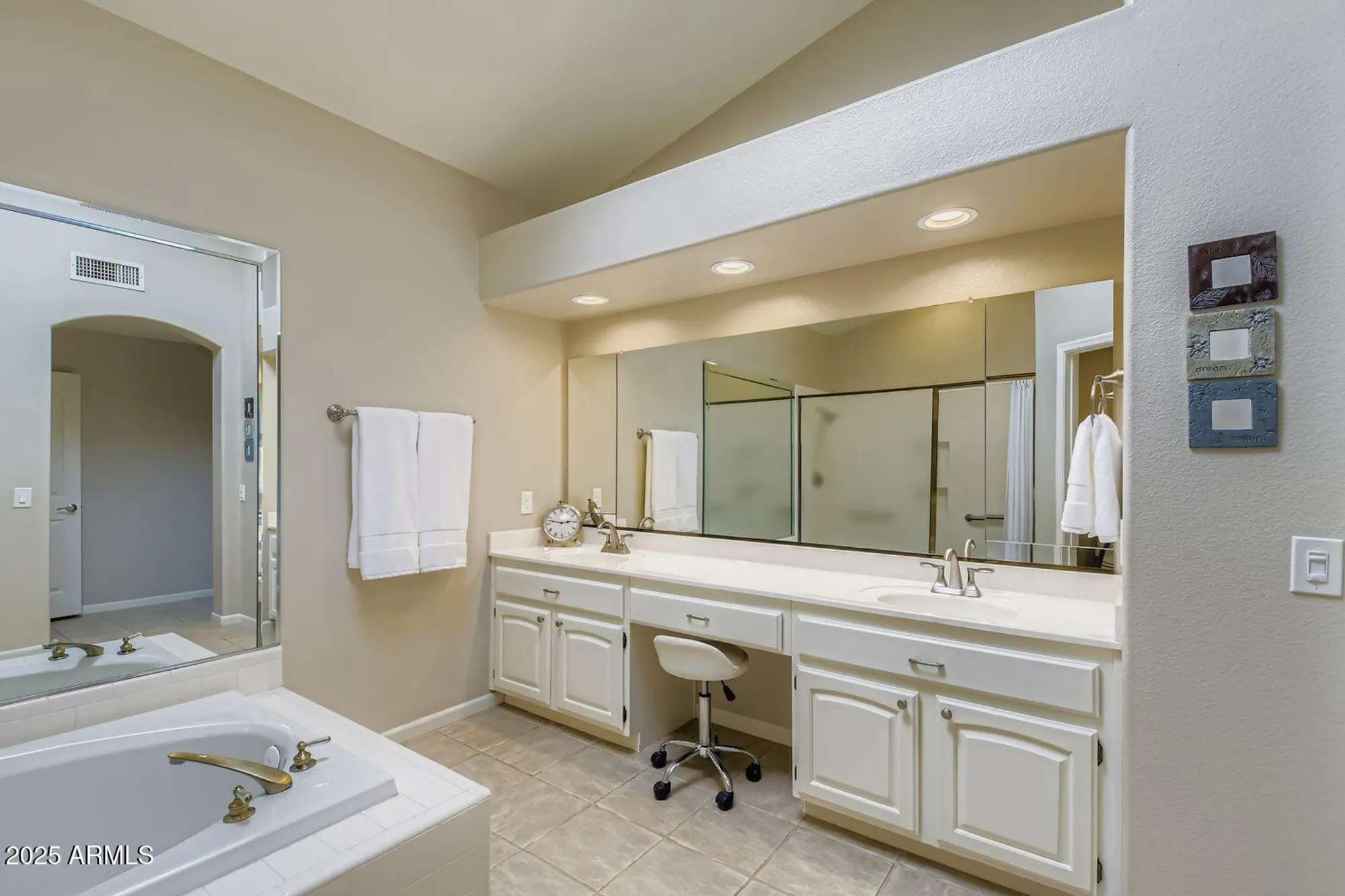 Property Slideshow image 22 of 27 | 10536 e hercules dr, Sun Lakes, AZ, 85248