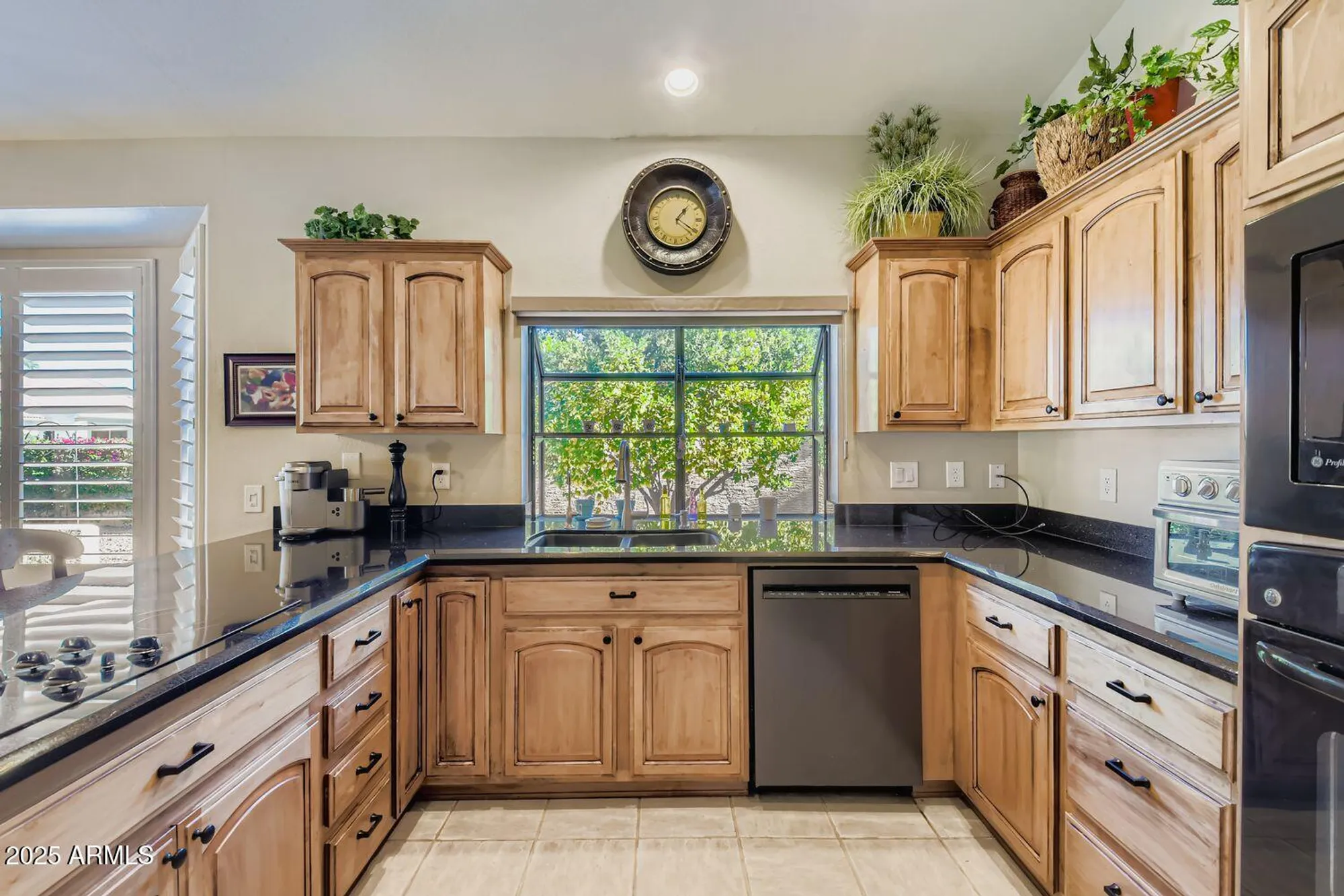 Property Slideshow image 5 of 27 | 10536 e hercules dr, Sun Lakes, AZ, 85248