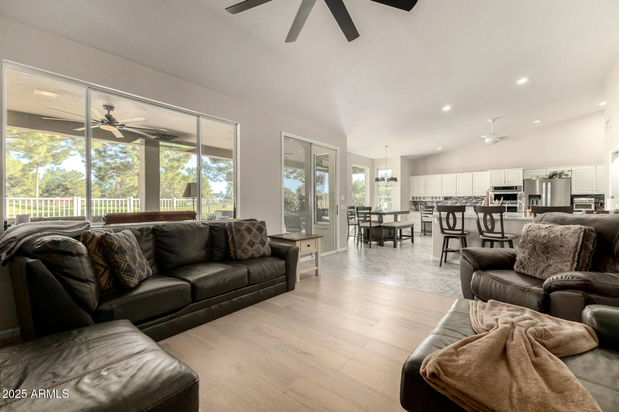 Property Slideshow image 15 of 68 | 5733 s amberwood dr, Chandler, AZ, 85248