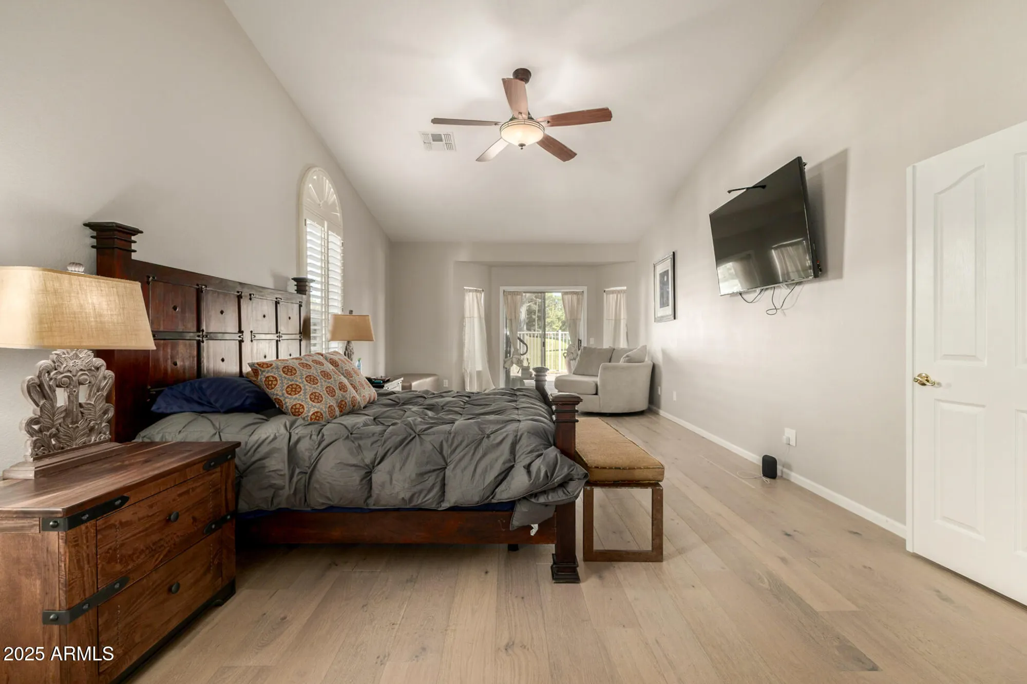 Property Slideshow image 24 of 68 | 5733 s amberwood dr, Chandler, AZ, 85248