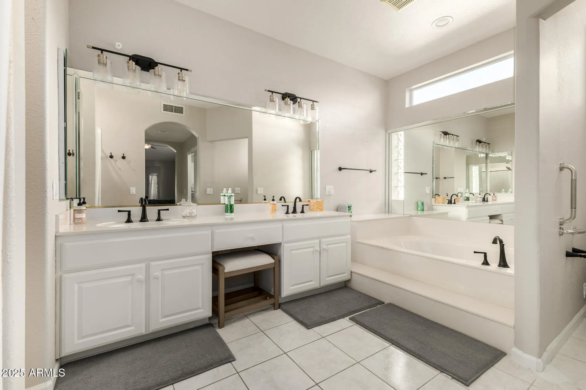 Property Slideshow image 26 of 68 | 5733 s amberwood dr, Chandler, AZ, 85248