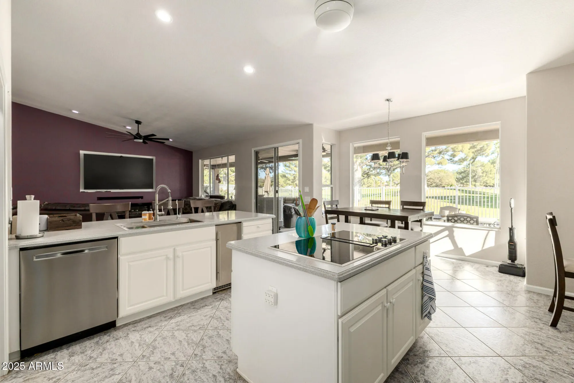 Property Slideshow image 21 of 68 | 5733 s amberwood dr, Chandler, AZ, 85248