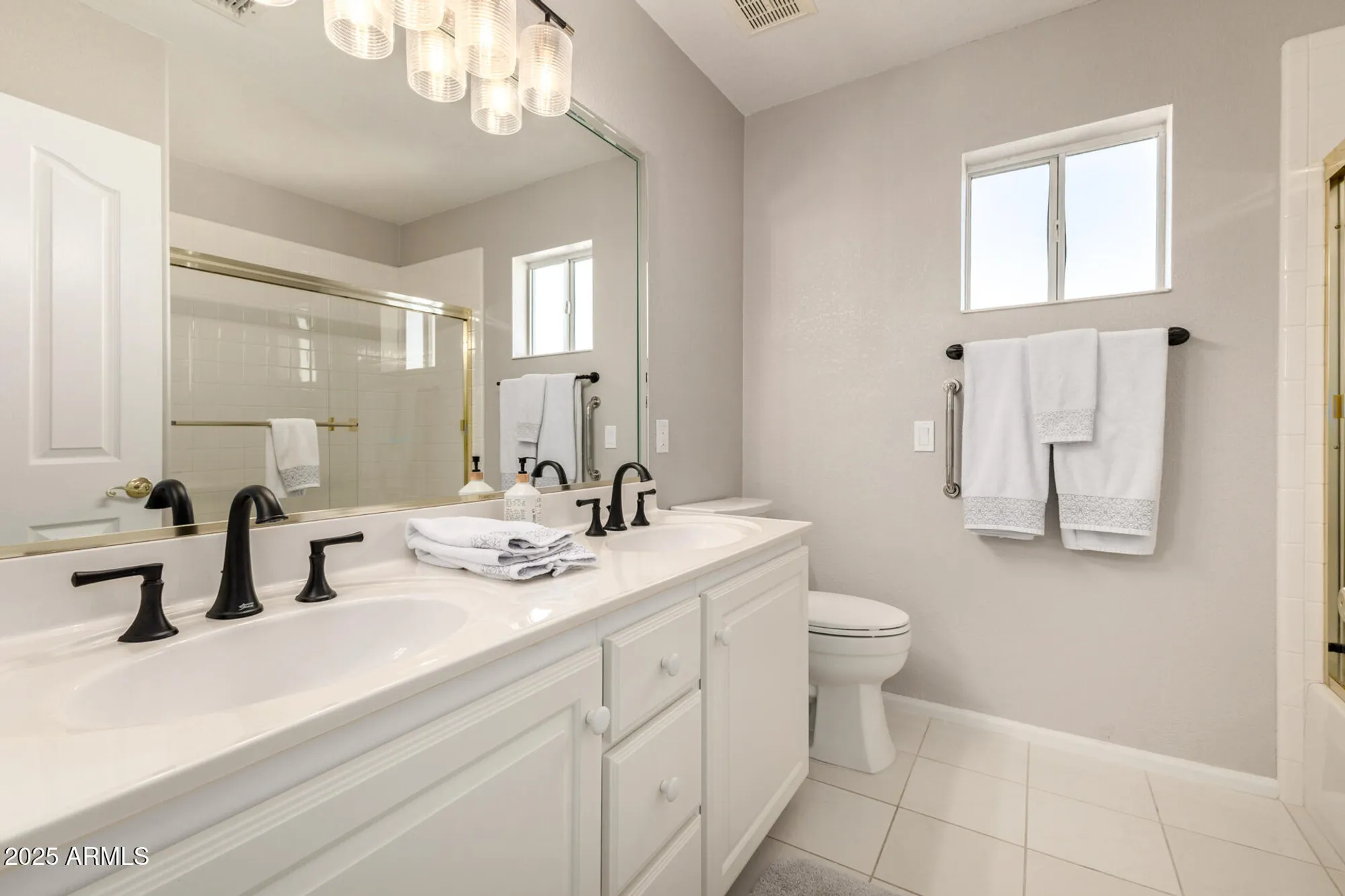 Property Slideshow image 30 of 68 | 5733 s amberwood dr, Chandler, AZ, 85248