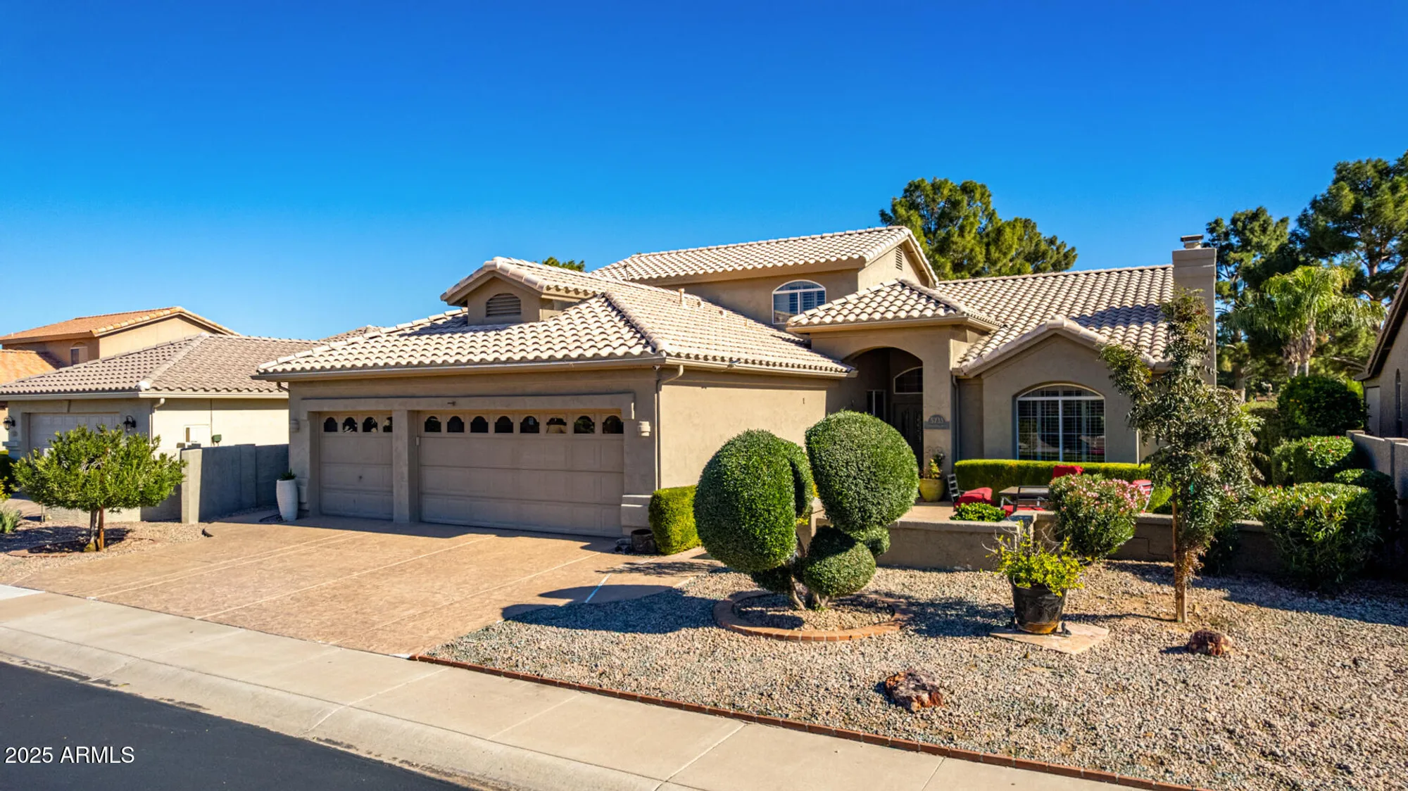 Property Slideshow image 38 of 68 | 5733 s amberwood dr, Chandler, AZ, 85248