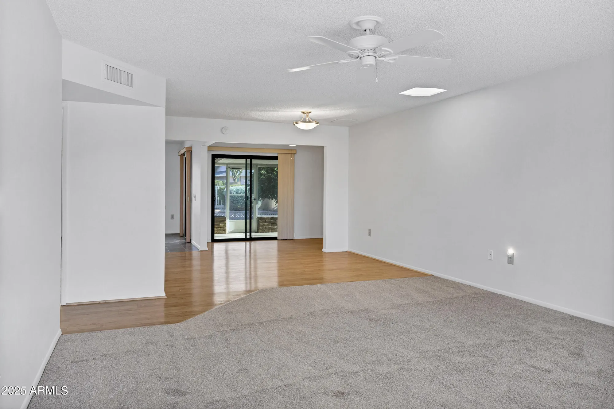 Property Slideshow image 6 of 40 | 19809 n calypso ln, Sun City, AZ, 85373