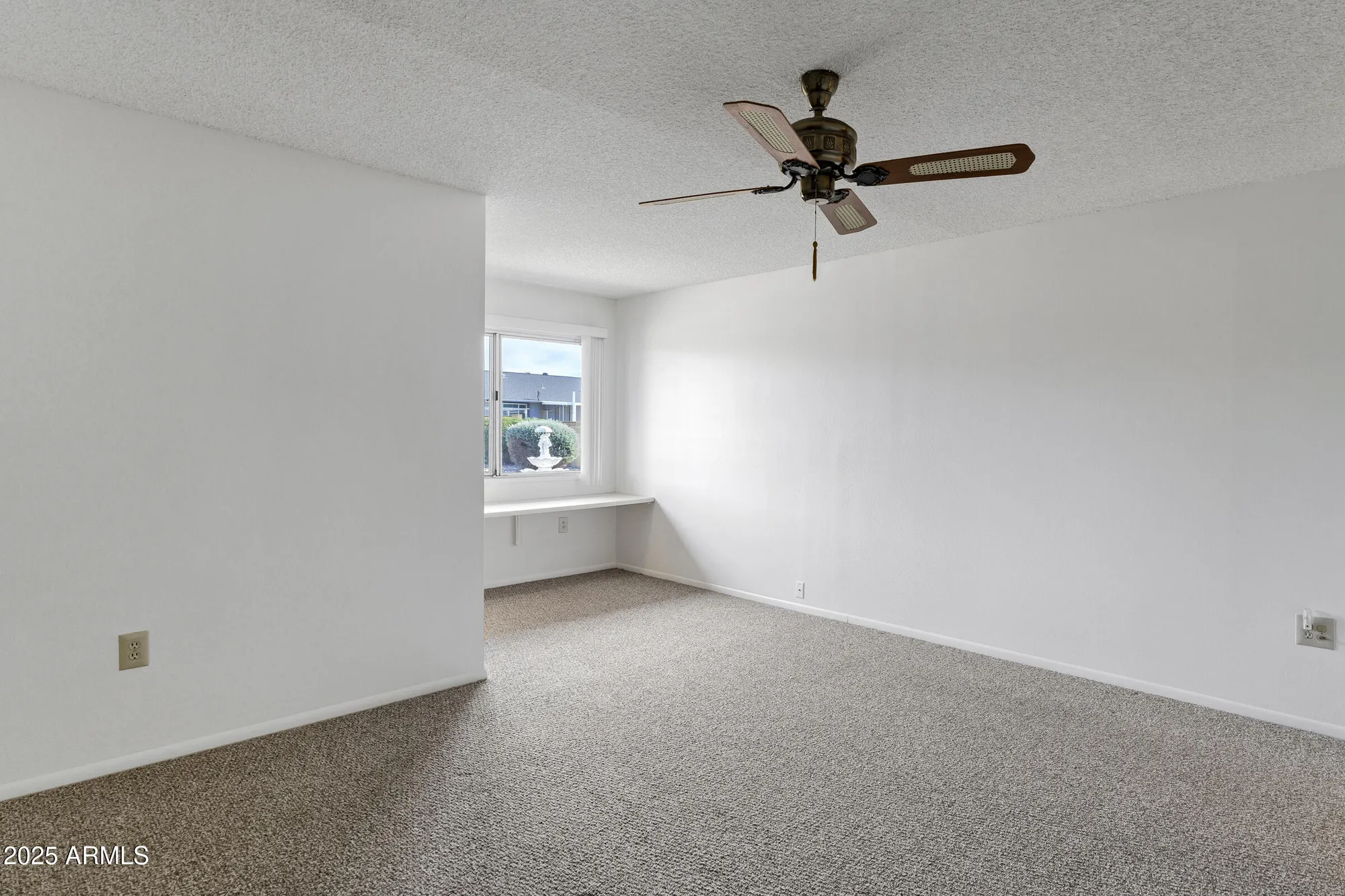 Property Slideshow image 23 of 40 | 19809 n calypso ln, Sun City, AZ, 85373