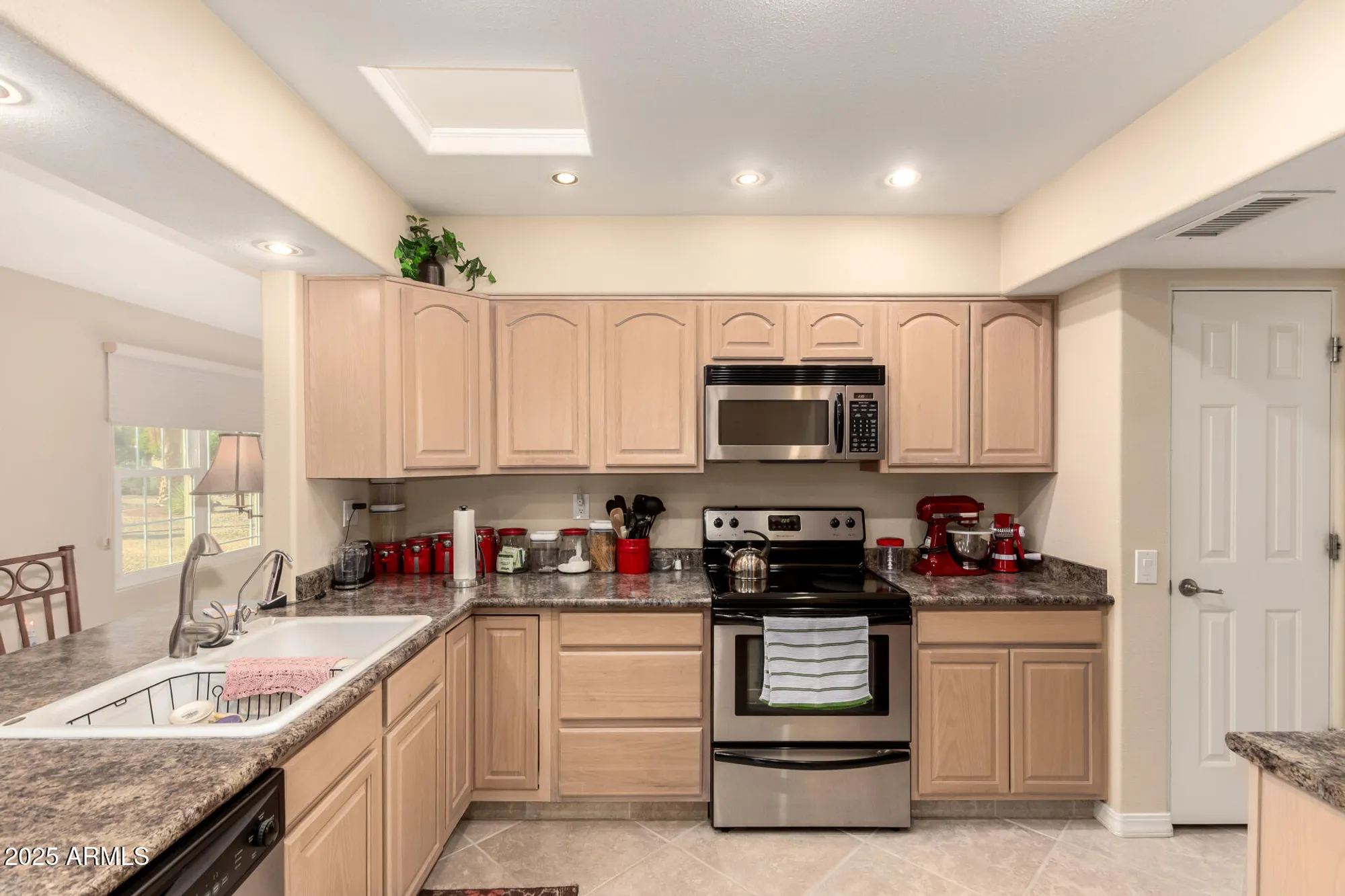 Property Slideshow image 4 of 29 | 18010 n 135th dr, Sun City West, AZ, 85375