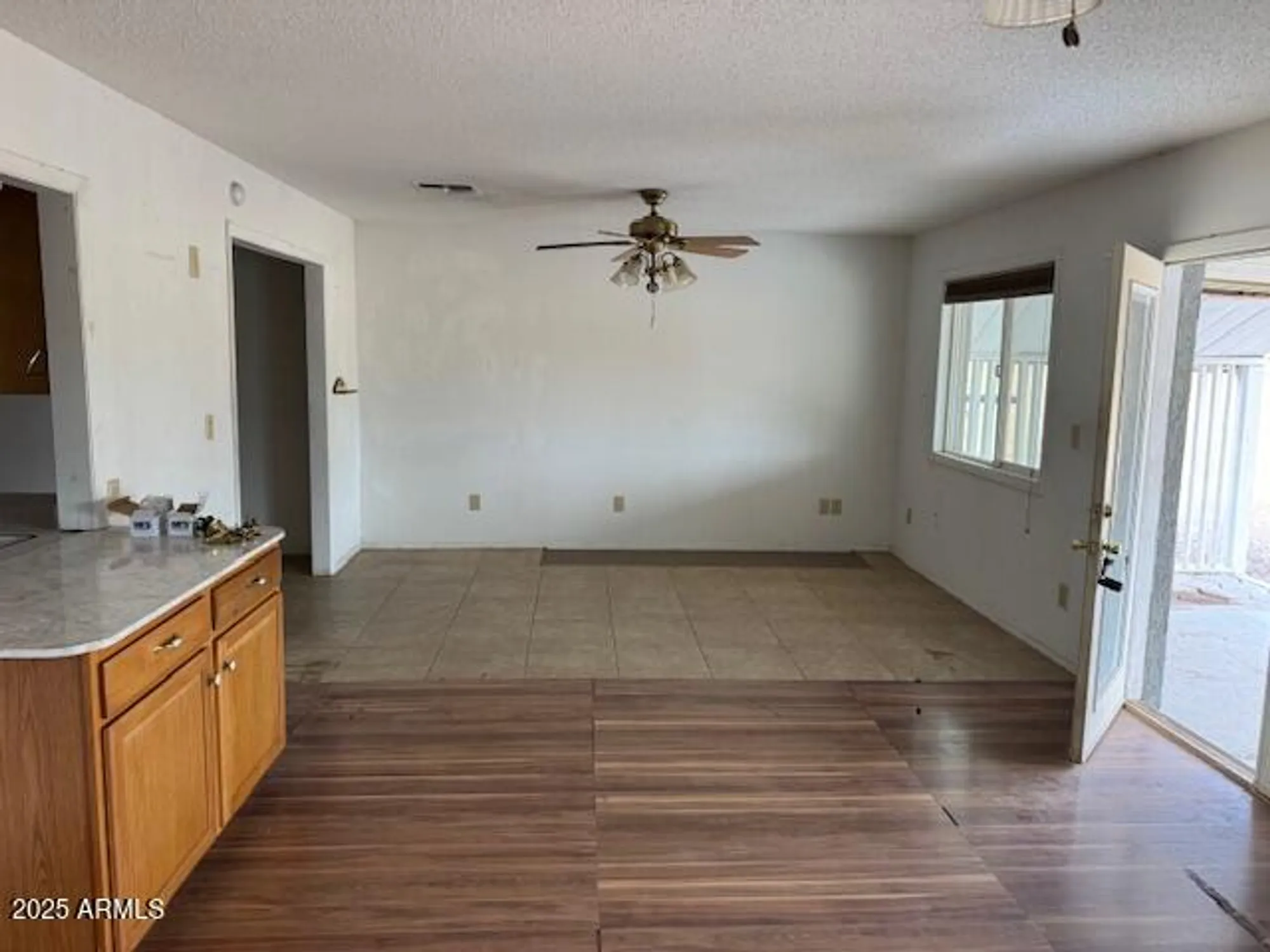 Property Slideshow image 16 of 16 | 9322 w hidden valley cir, Sun City, AZ, 85351