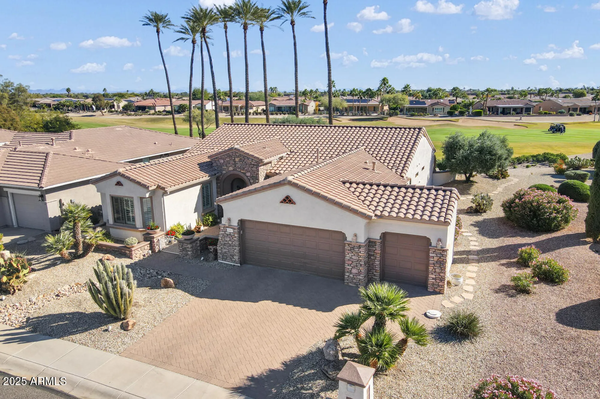 Property Slideshow image 43 of 57 | 20017 n coronado ridge dr, Surprise, AZ, 85387
