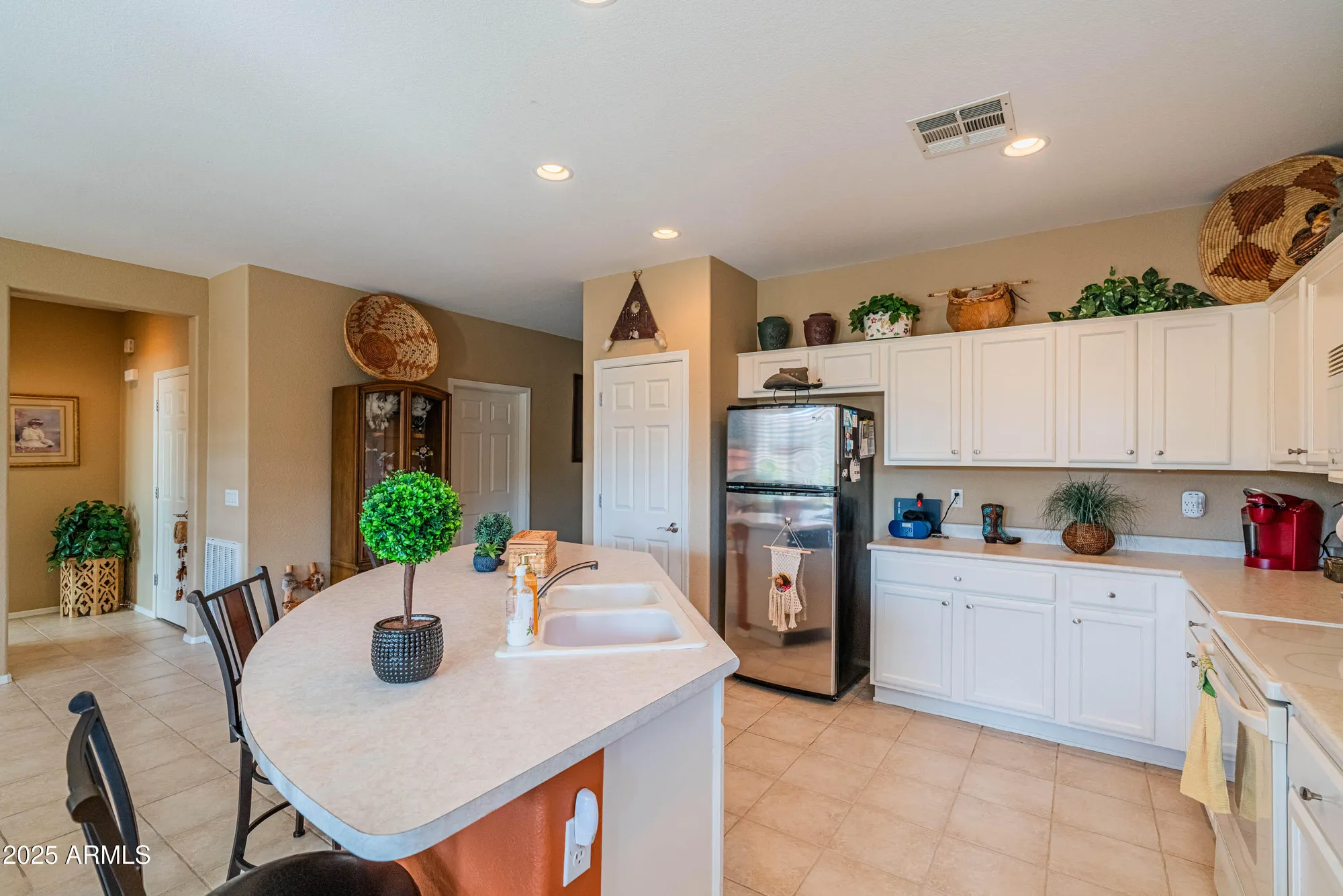 Property Slideshow image 13 of 33 | 4689 e jude ct, Gilbert, AZ, 85298