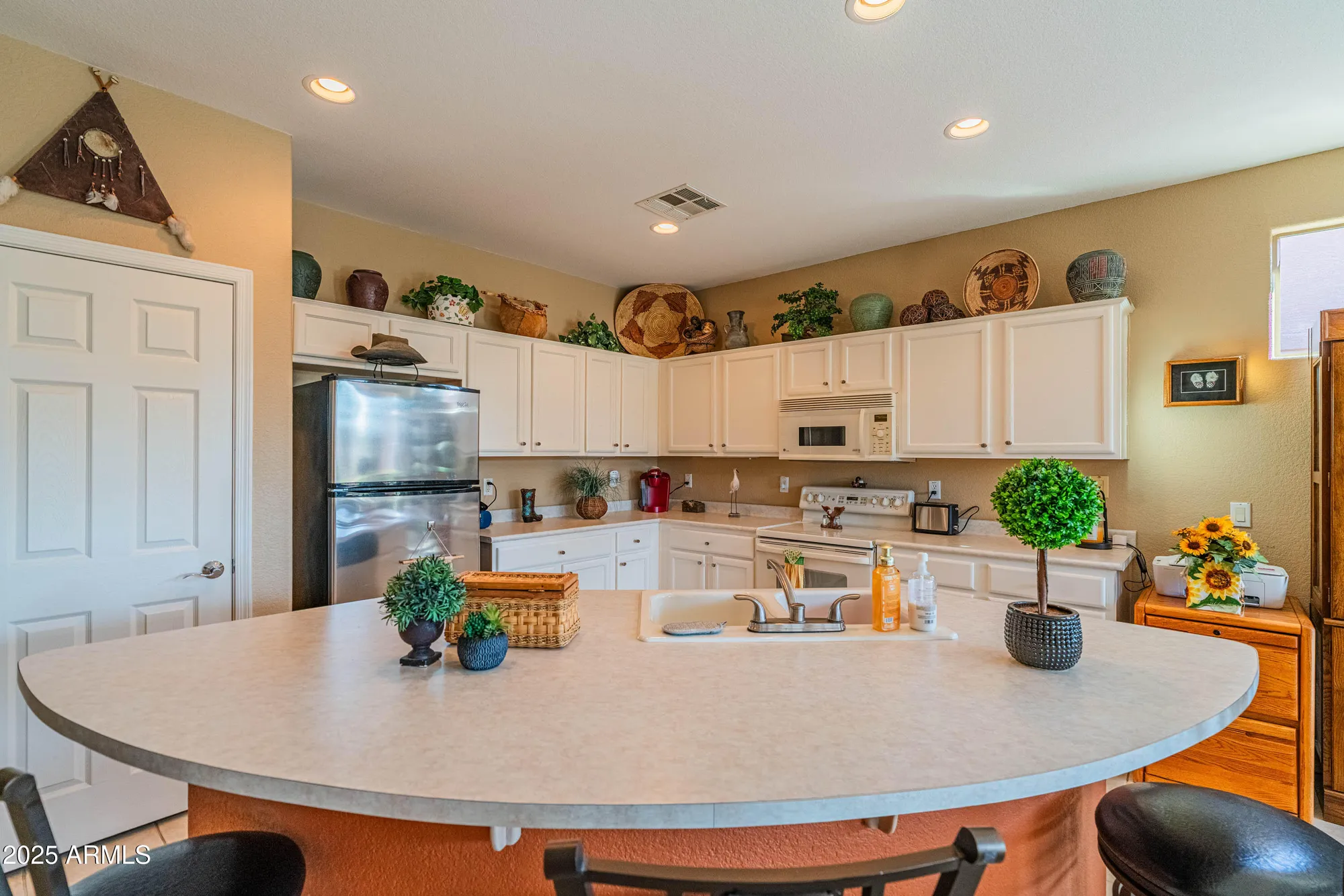 Property Slideshow image 14 of 33 | 4689 e jude ct, Gilbert, AZ, 85298