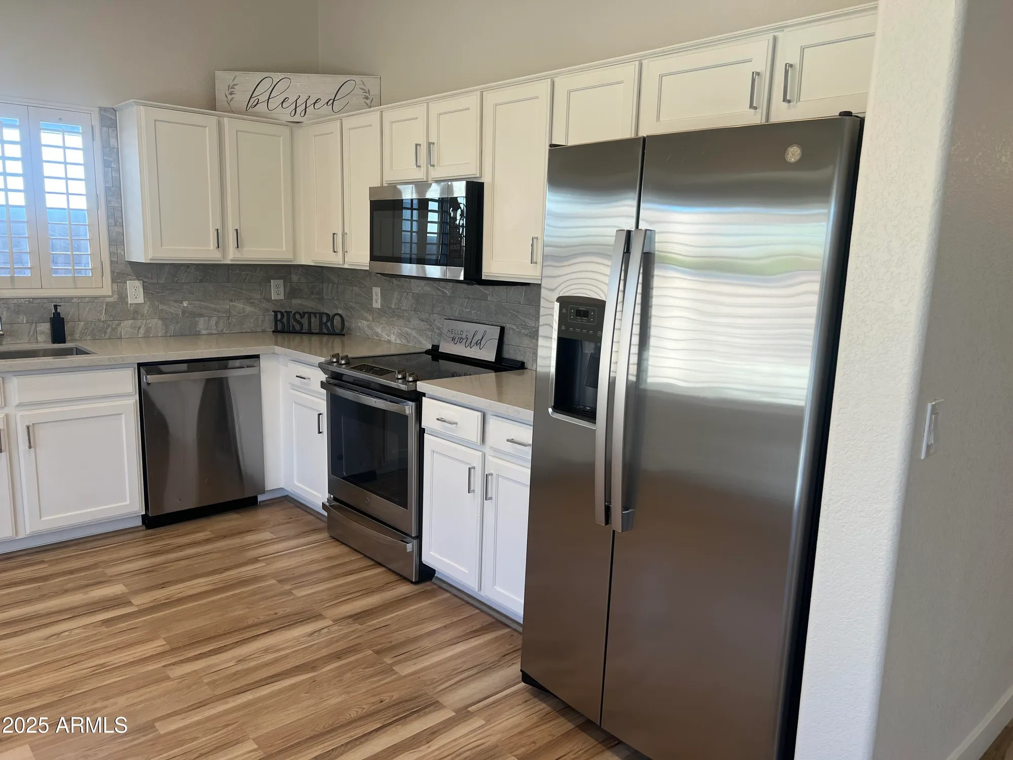 Property Slideshow image 16 of 51 | 20710 n 105th dr, Peoria, AZ, 85382