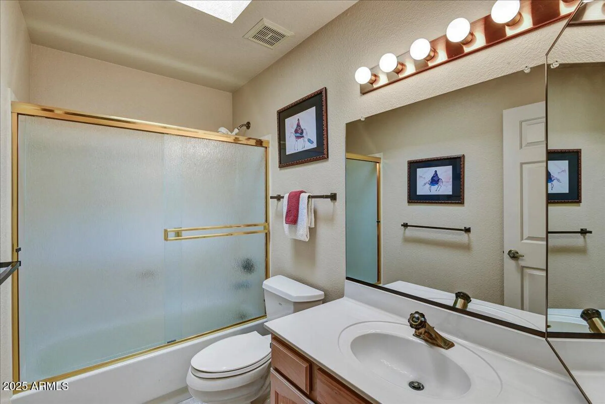 Property Slideshow image 12 of 16 | 19229 n 93rd dr, Peoria, AZ, 85382