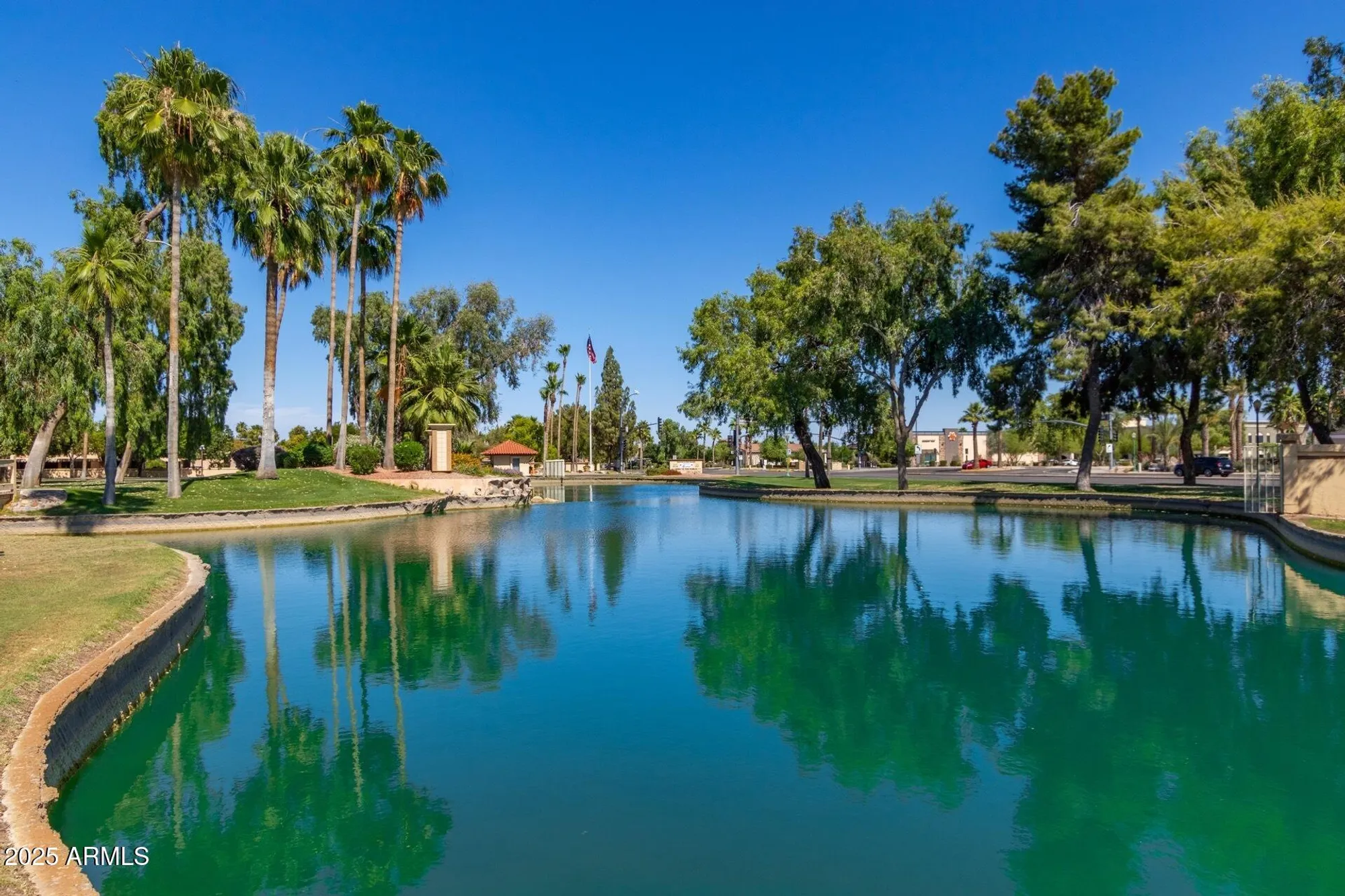 Property Slideshow image 34 of 41 | 17233 n winding trl, Surprise, AZ, 85374