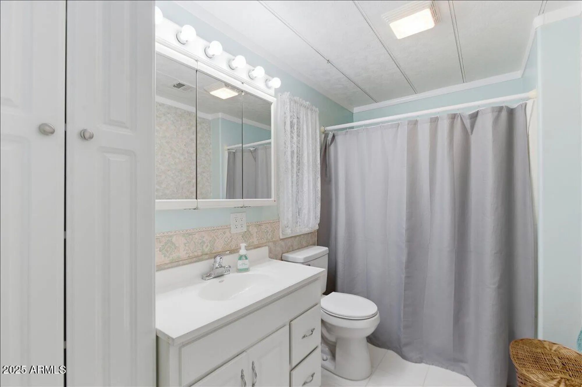 Property Slideshow image 30 of 42 | 441 s 76th way, Mesa, AZ, 85208