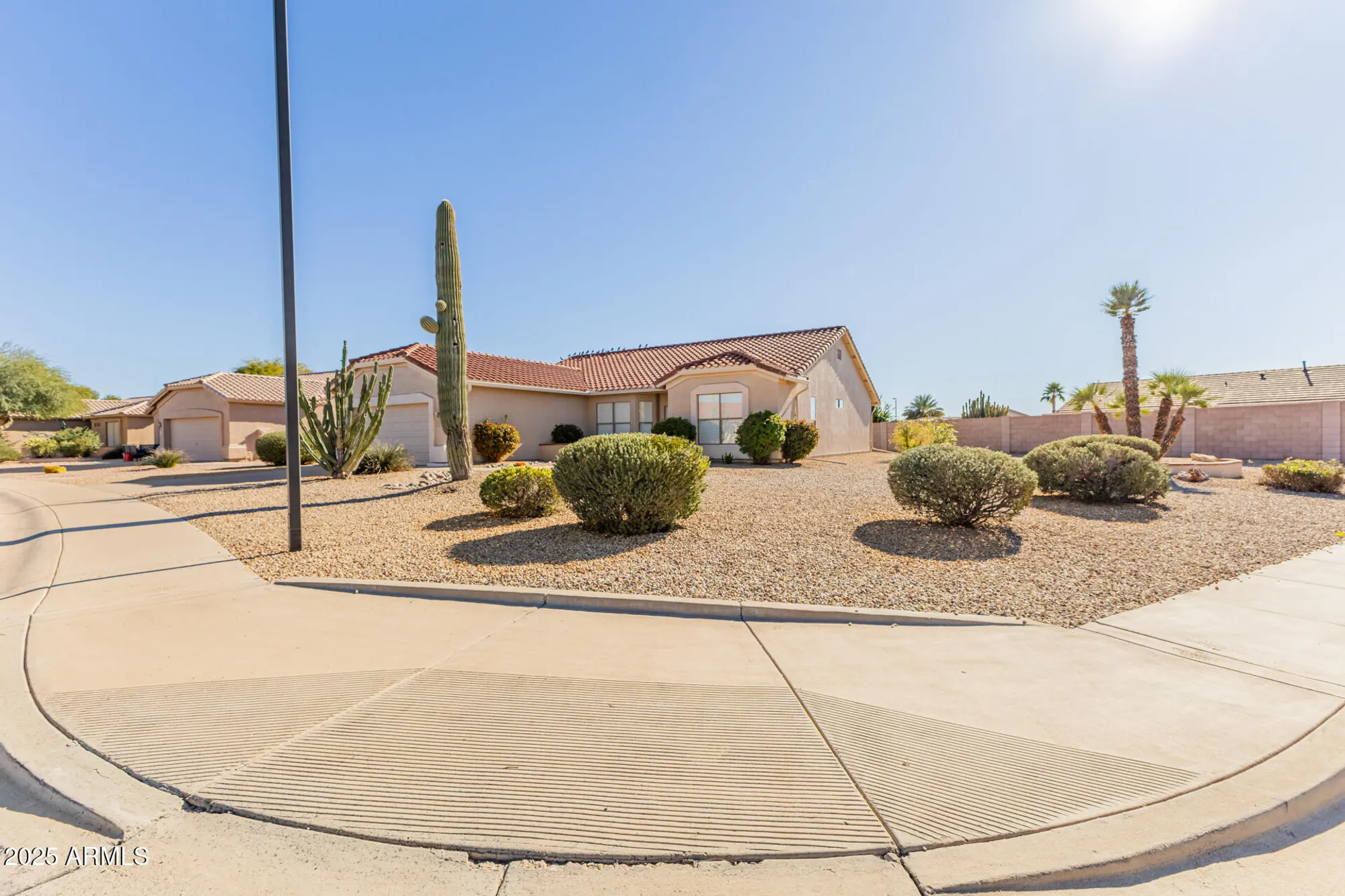 Property Slideshow image 4 of 49 | 1415 e firestone dr, Chandler, AZ, 85249