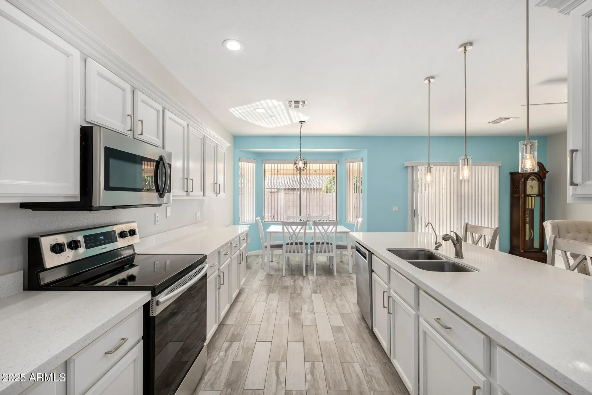 Property Slideshow image 17 of 49 | 1415 e firestone dr, Chandler, AZ, 85249