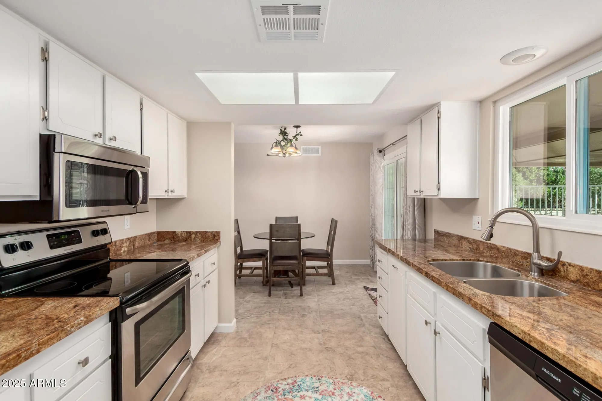 Property Slideshow image 12 of 34 | 12407 w flagstone dr, Sun City West, AZ, 85375