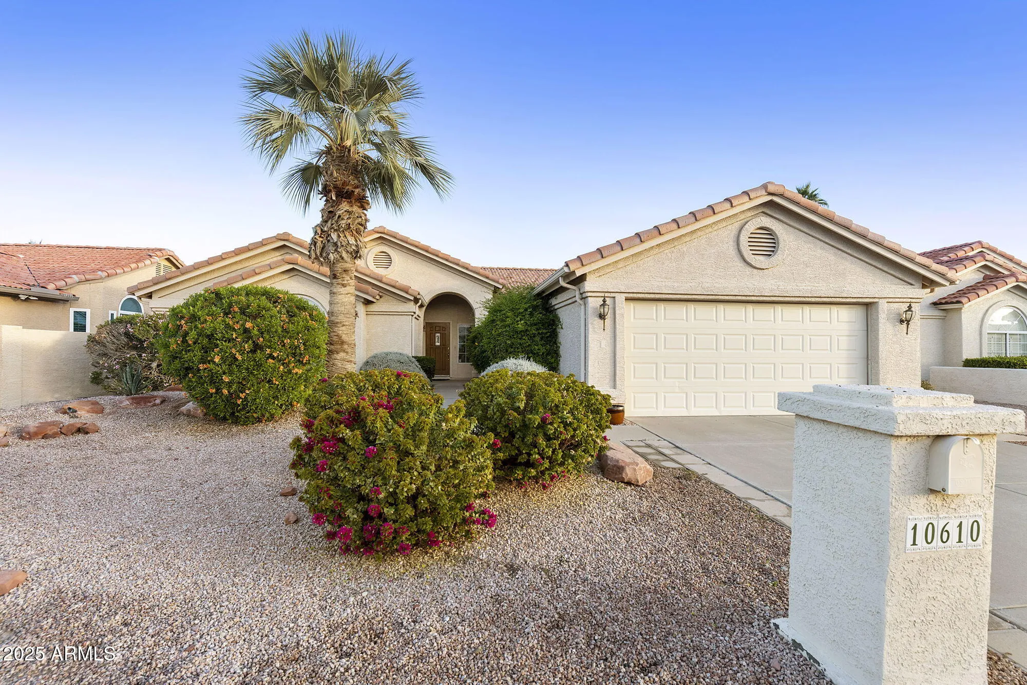 Property Slideshow image 1 of 63 | 10610 e hercules dr, Sun Lakes, AZ, 85248